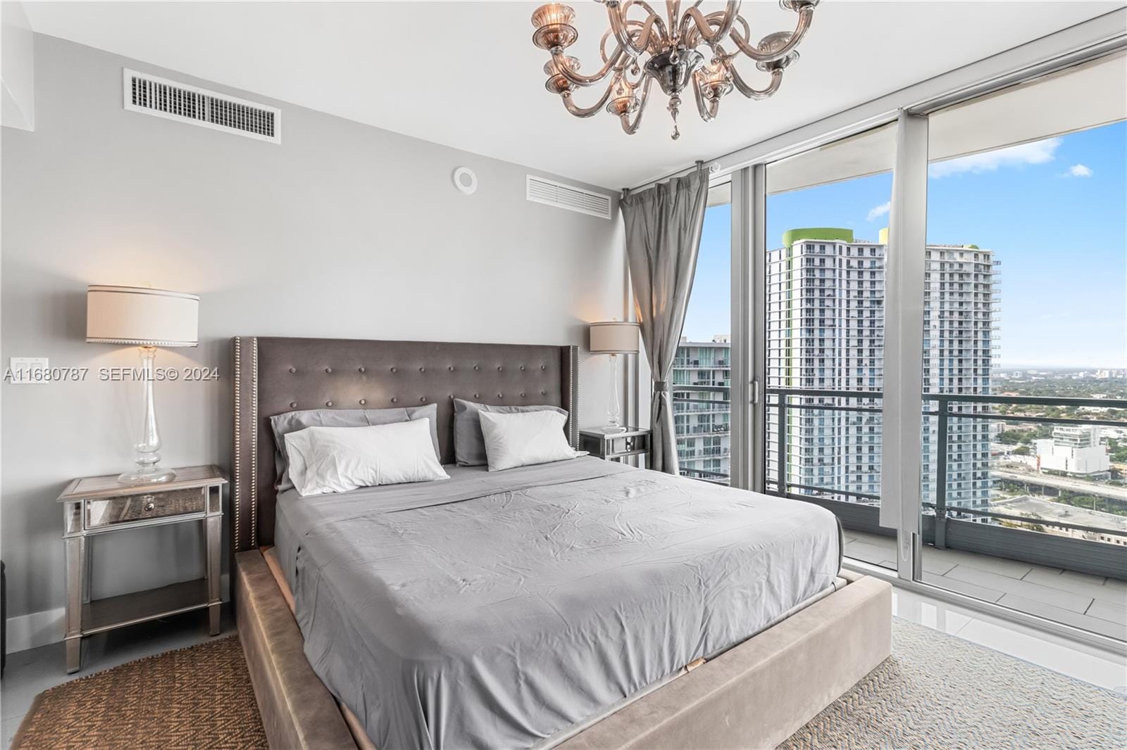 92 SW 3rd Street 3505, Miami, FL 33130 photo 13