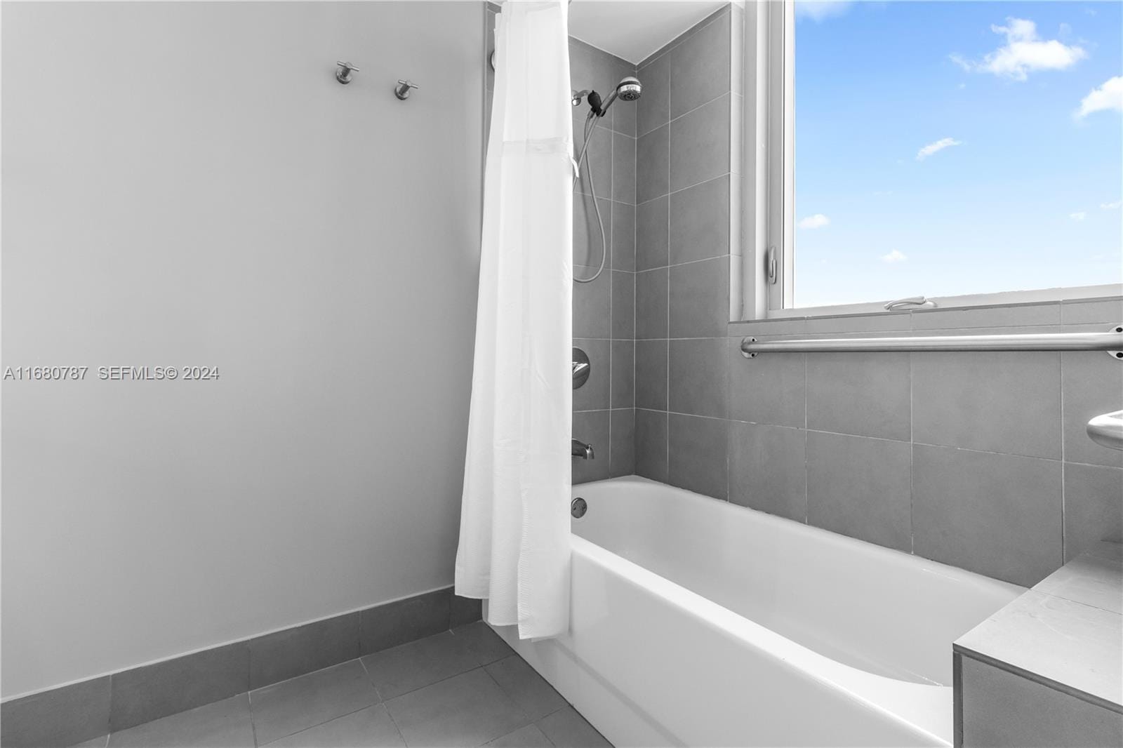 92 SW 3rd Street 3505, Miami, FL 33130 photo 23