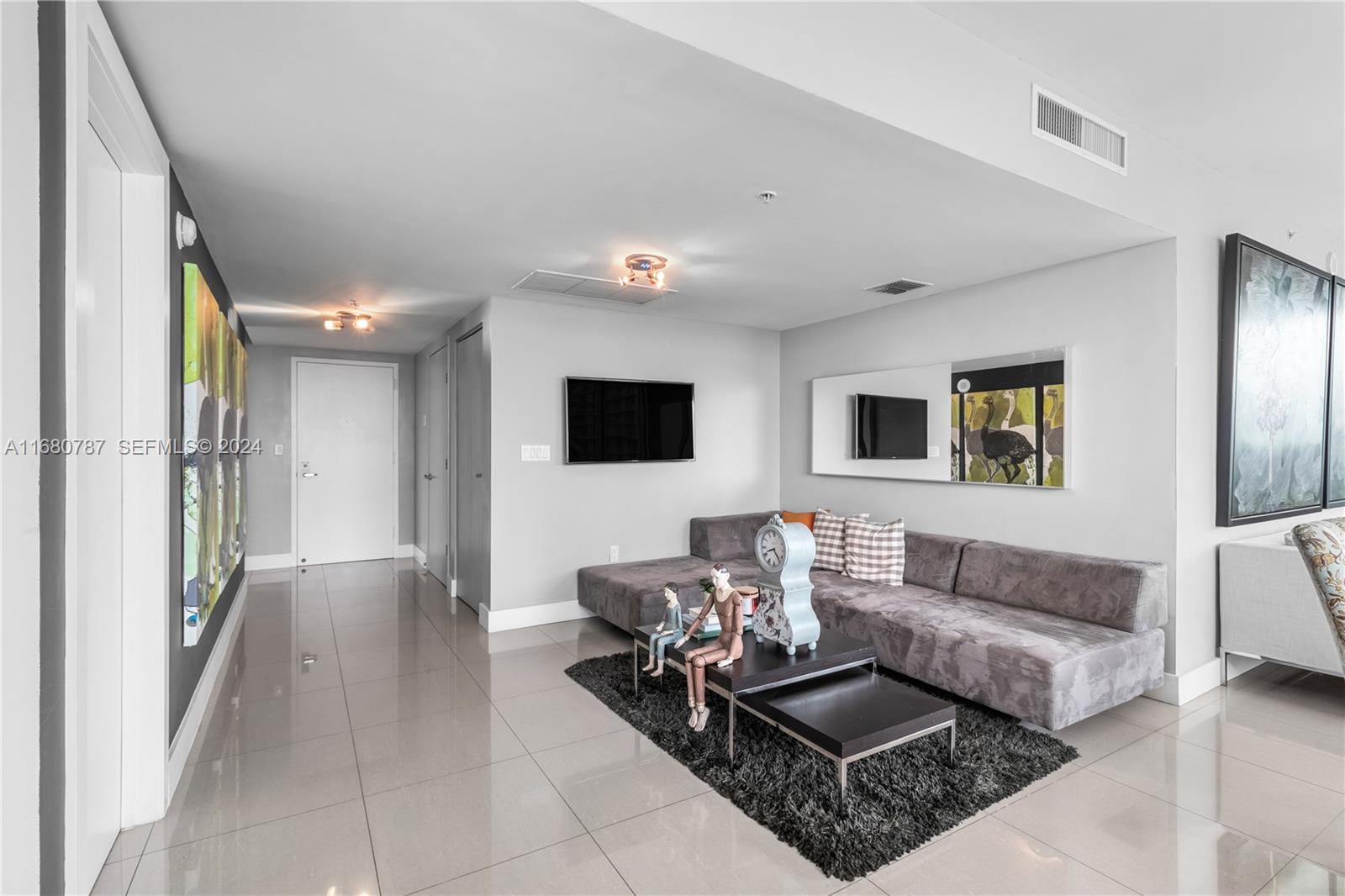 92 SW 3rd Street 3505, Miami, FL 33130 photo 9