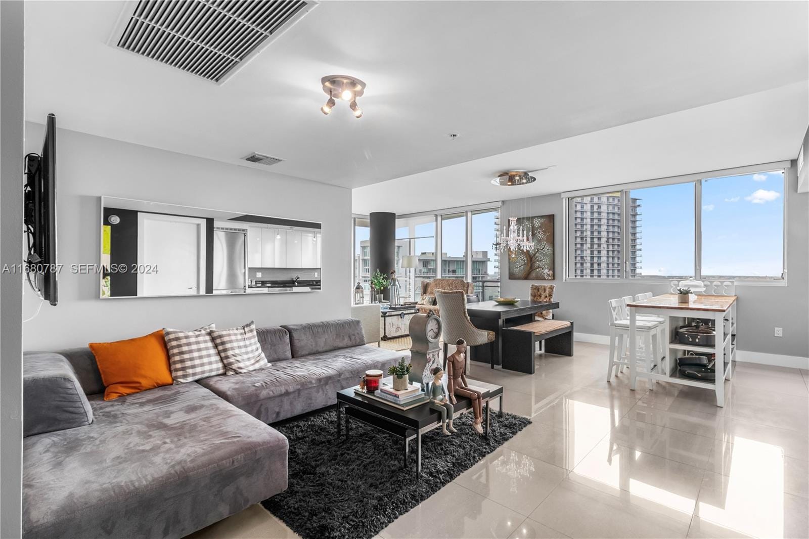 92 SW 3rd Street 3505, Miami, FL 33130 photo 10