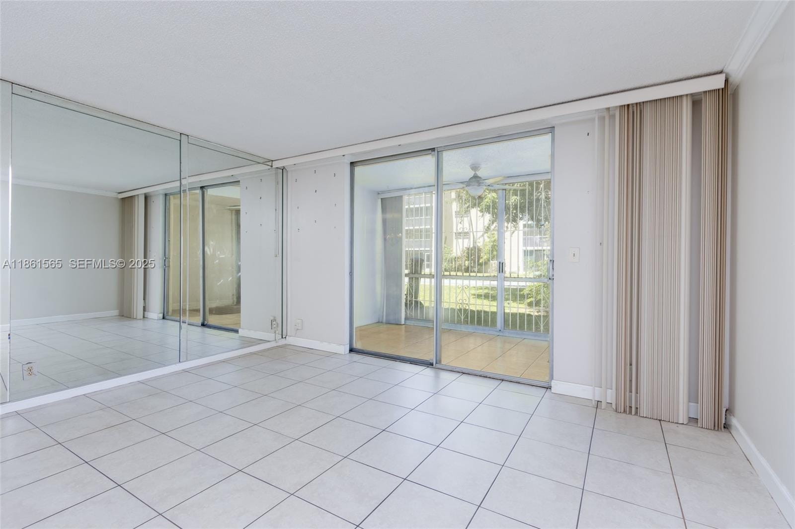 301 NE 14th Avenue 108, Hallandale Beach, FL 33009 photo 12