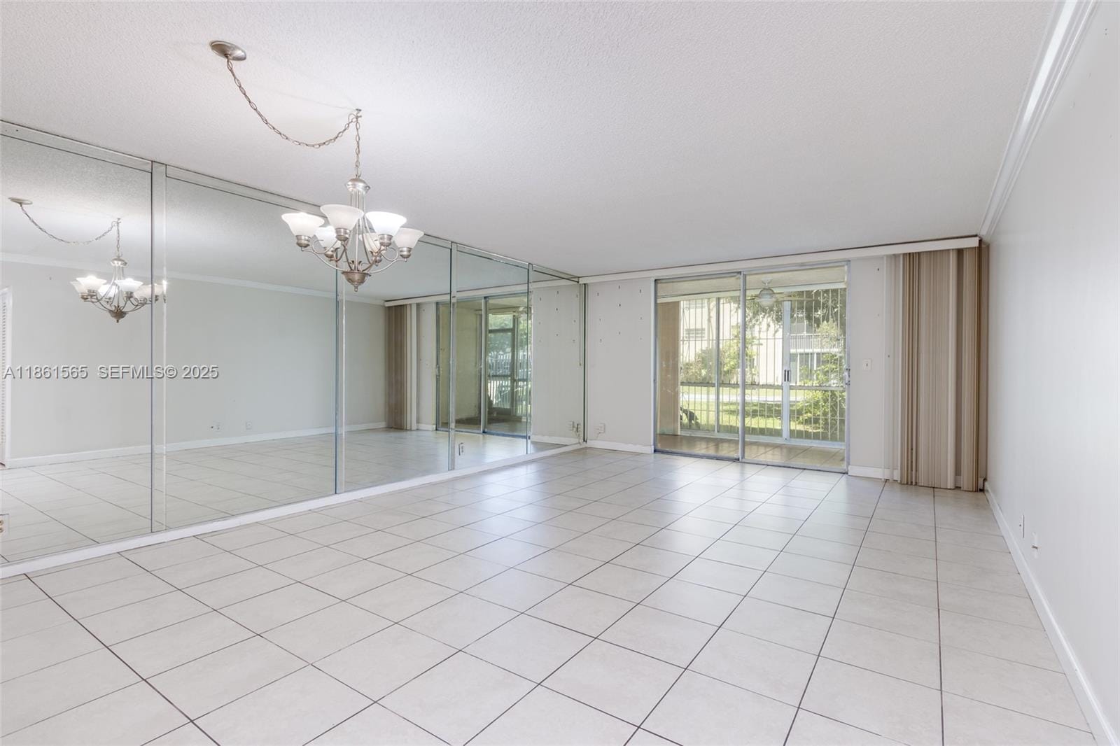 301 NE 14th Avenue 108, Hallandale Beach, FL 33009 photo 4