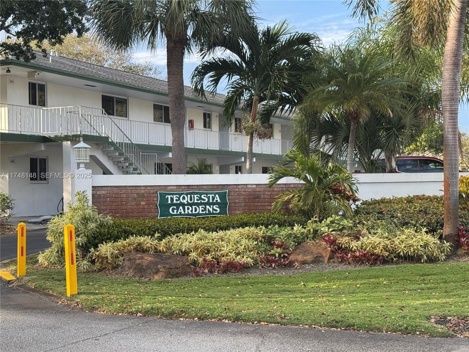 1 Garden Street 101L, Tequesta, FL 33469