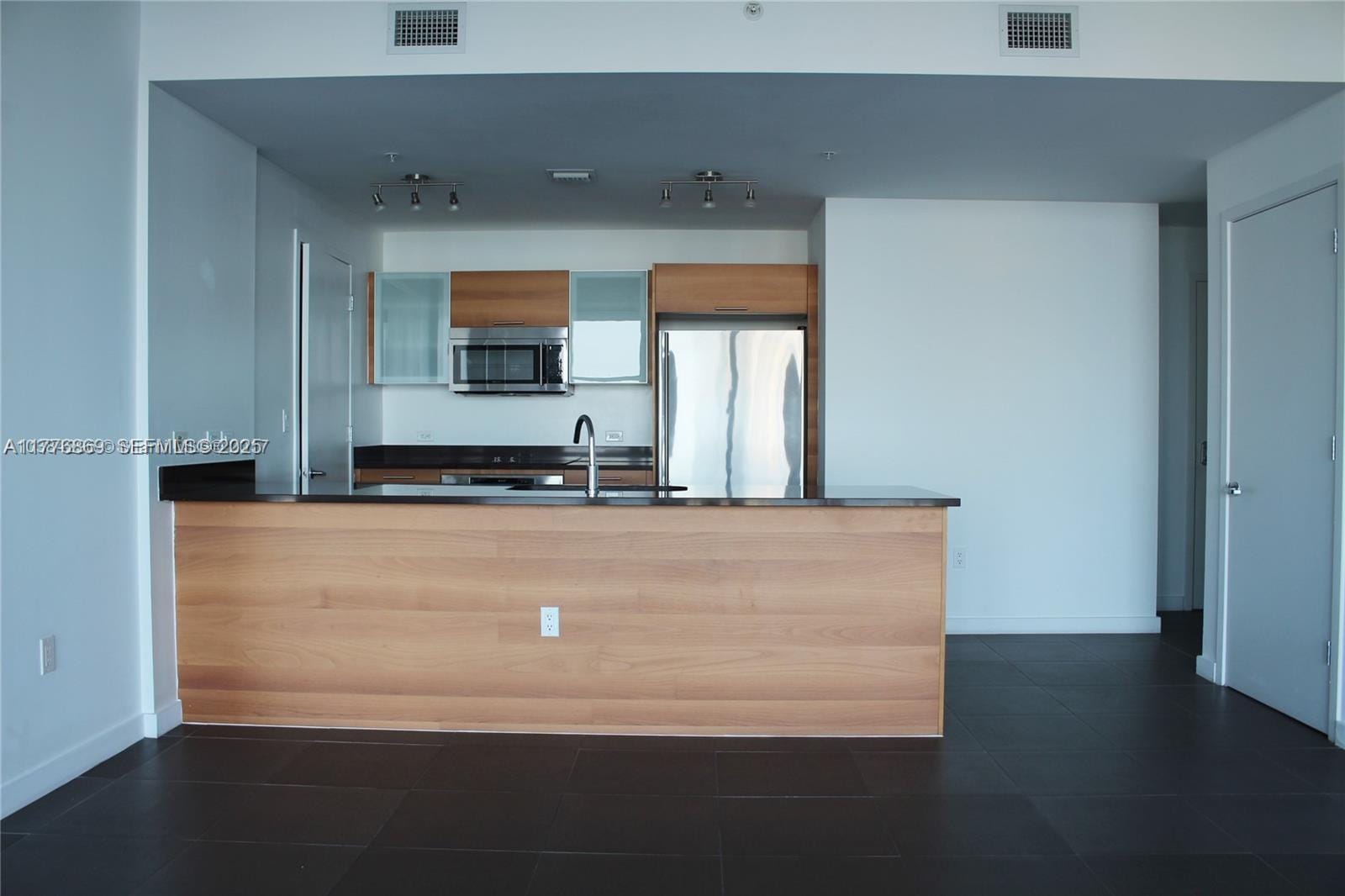 3301 NE 1 Avenue H2904 — photo 4