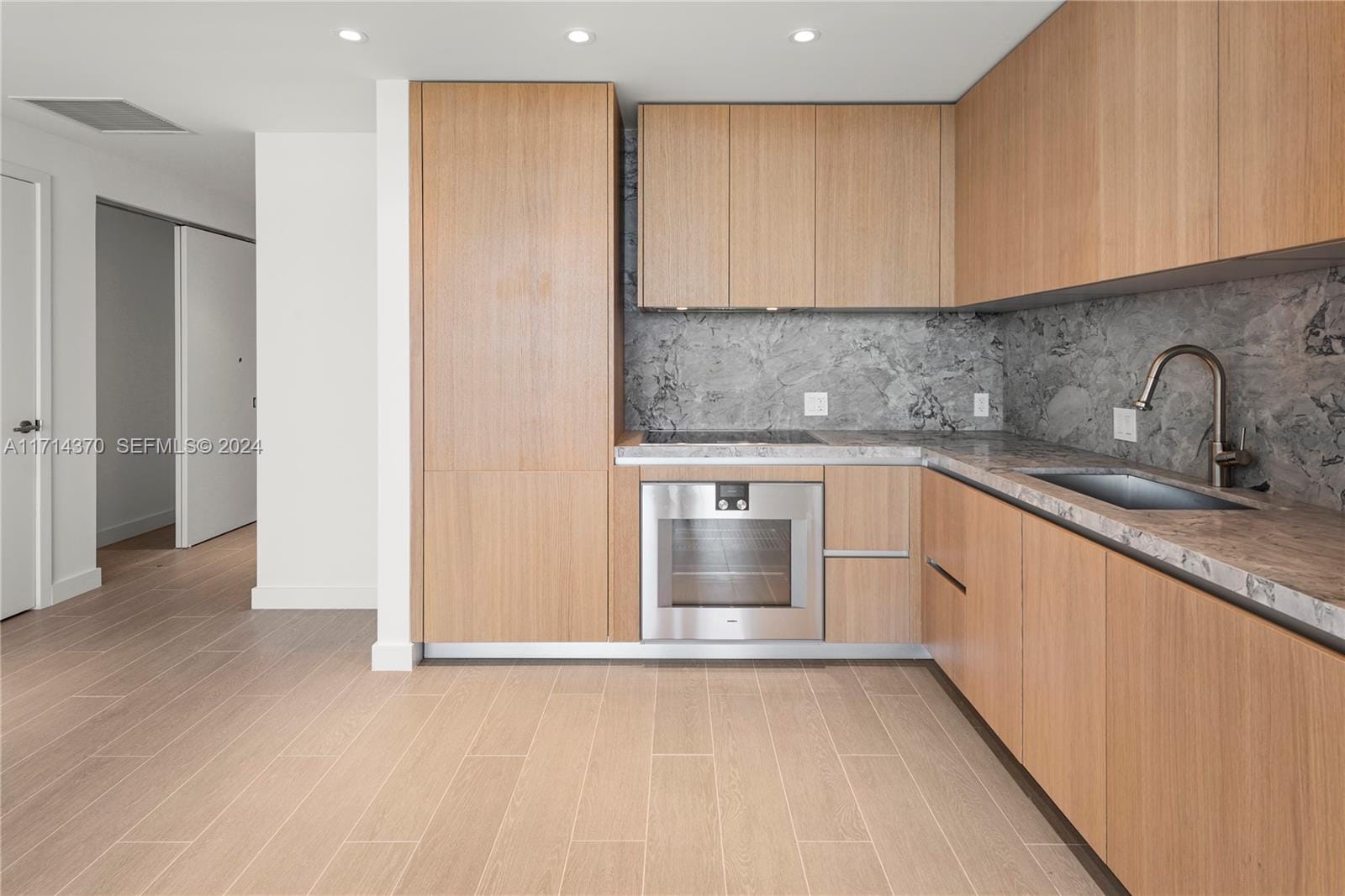 500 Alton Road 908, Miami Beach, FL 33139 photo 13