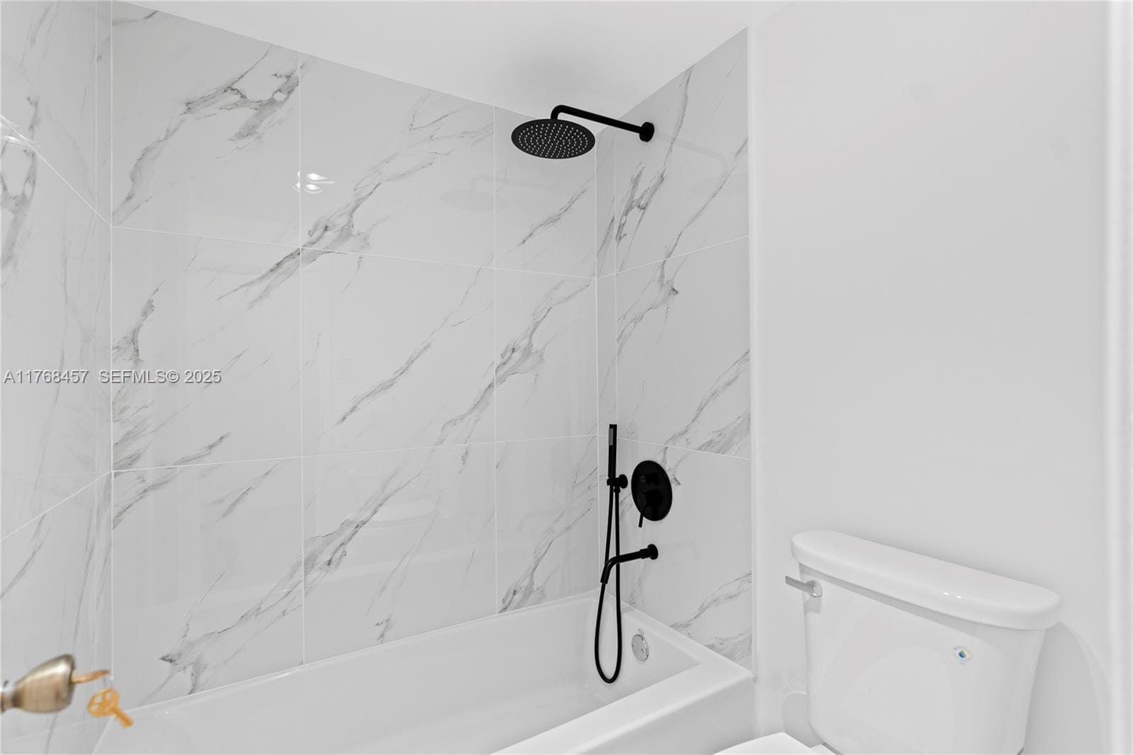 20505 E Country Club Drive 434, Aventura, FL 33180 photo 14