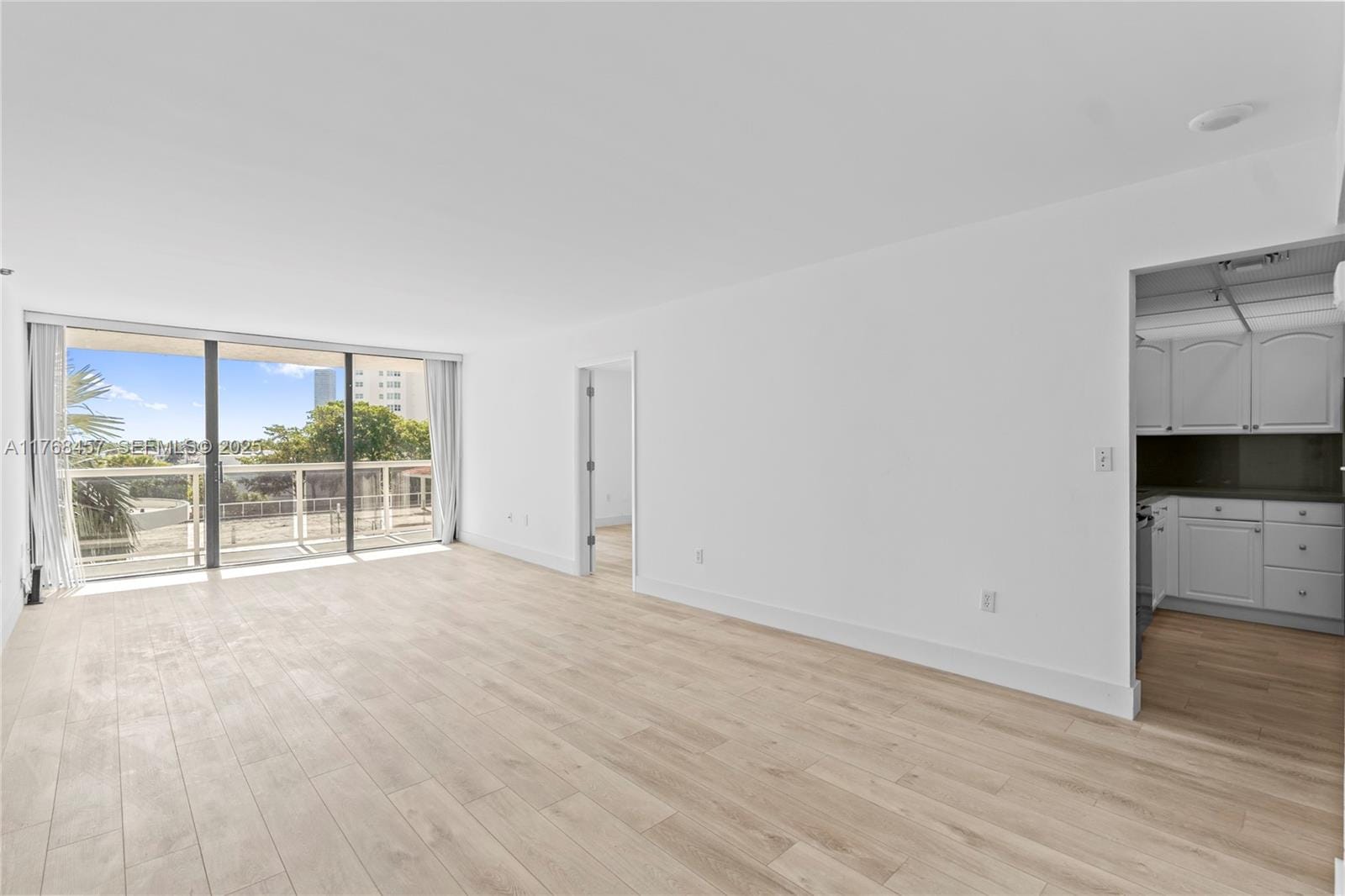 20505 E Country Club Drive 434 — photo 4