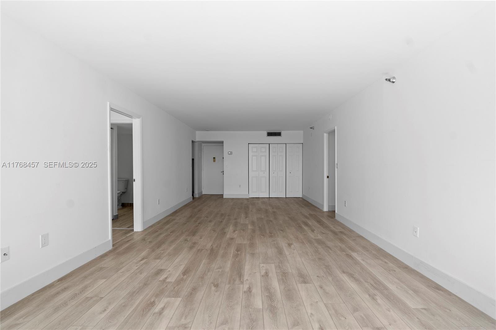 20505 E Country Club Drive 434 — photo 5