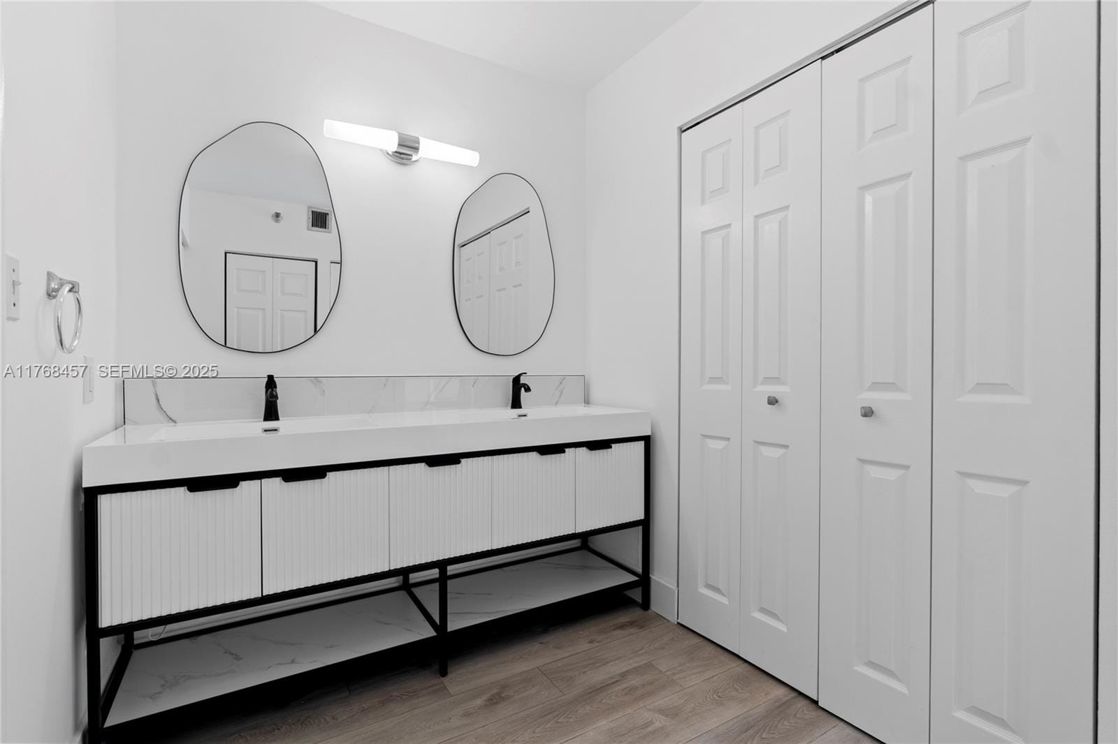 20505 E Country Club Drive 434 — photo 10