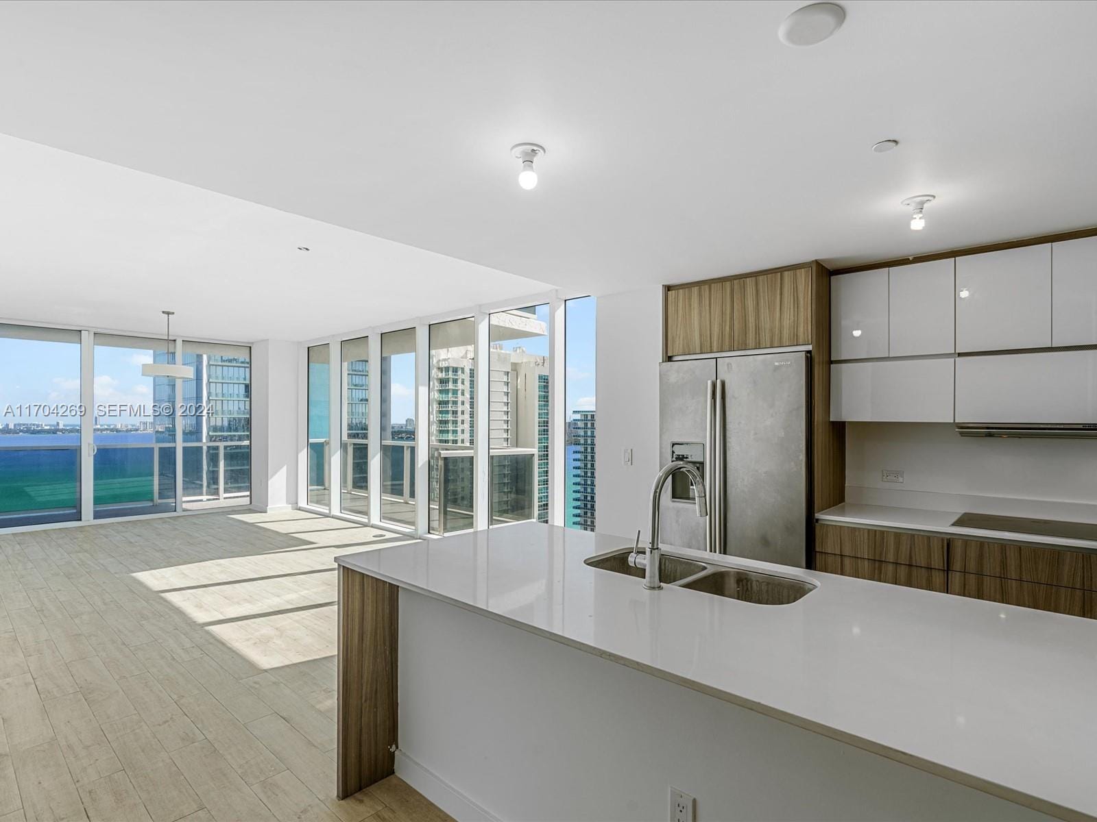 600 NE 27th Street 2505, Miami, FL 33137 photo 2