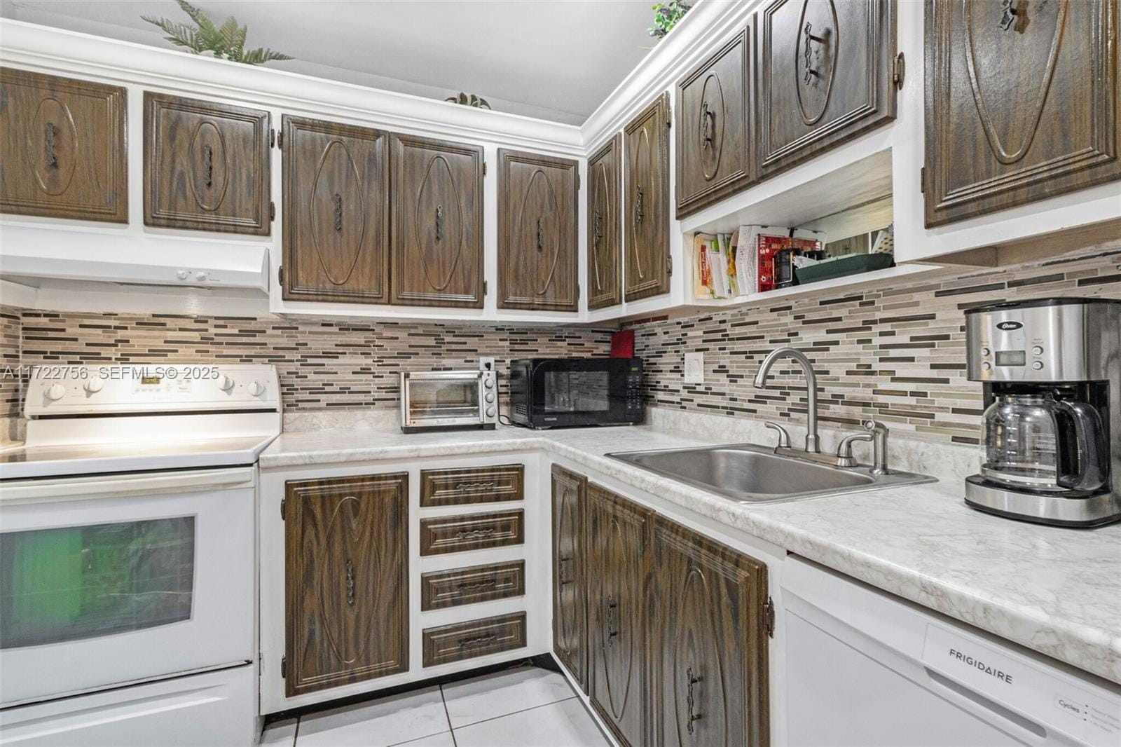 4000 NW 44th Avenue 205 — photo 5