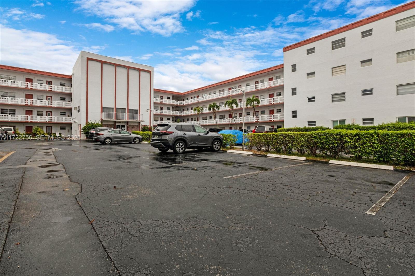 4000 NW 44th Avenue 205, Lauderdale Lakes, FL 33319, Lauderdale Lakes