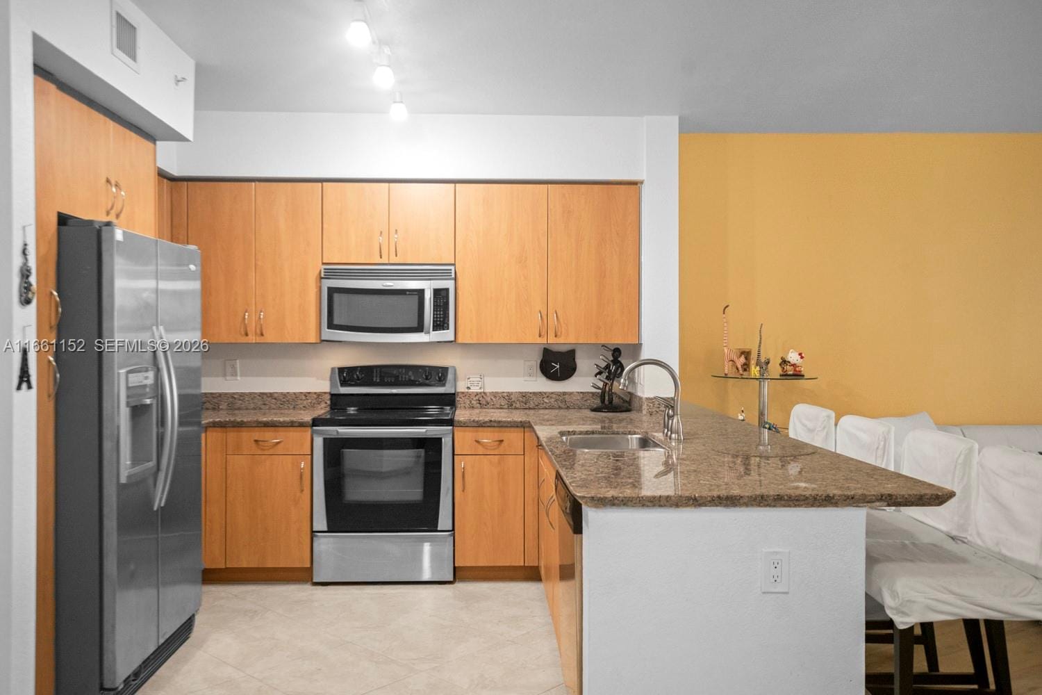 1830 Radius Drive 1024 — photo 6