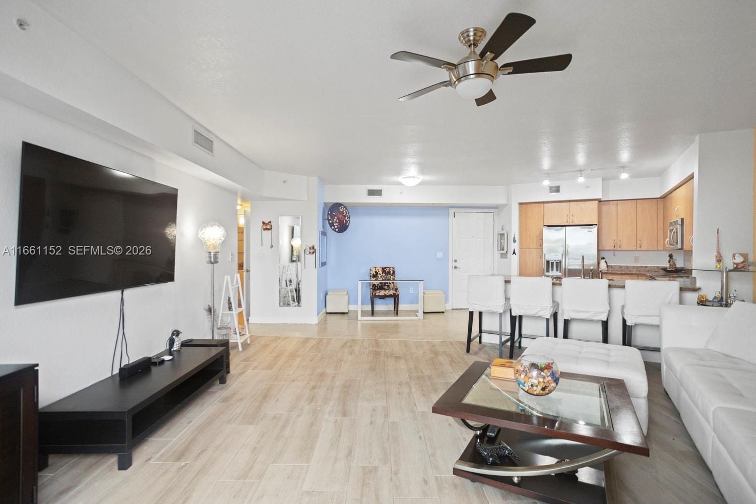 1830 Radius Drive 1024 — photo 9