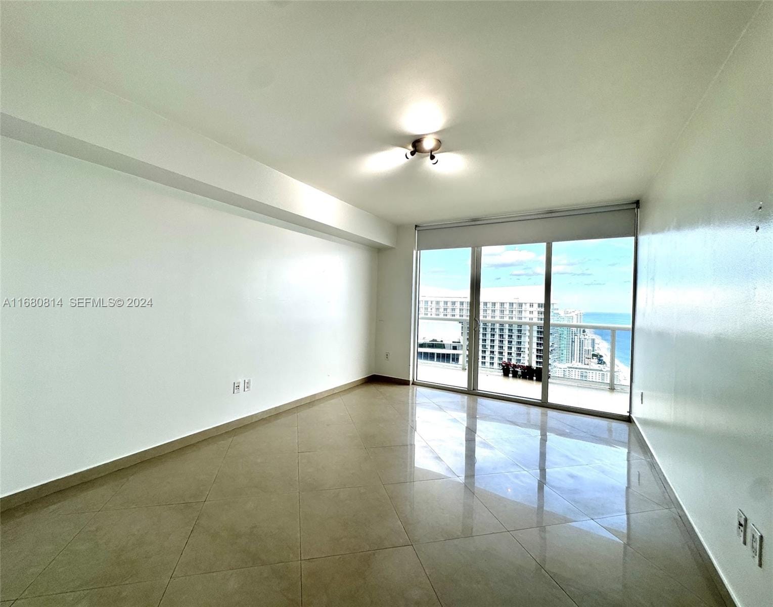 1830 S Ocean Drive 4711 — photo 4