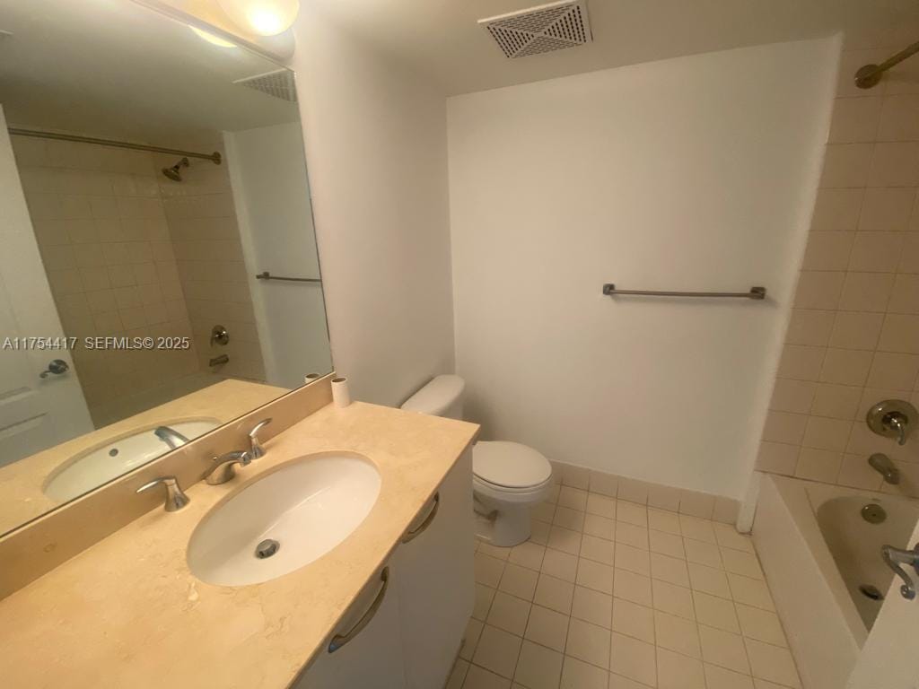 2101 Brickell Avenue 1401 — photo 3