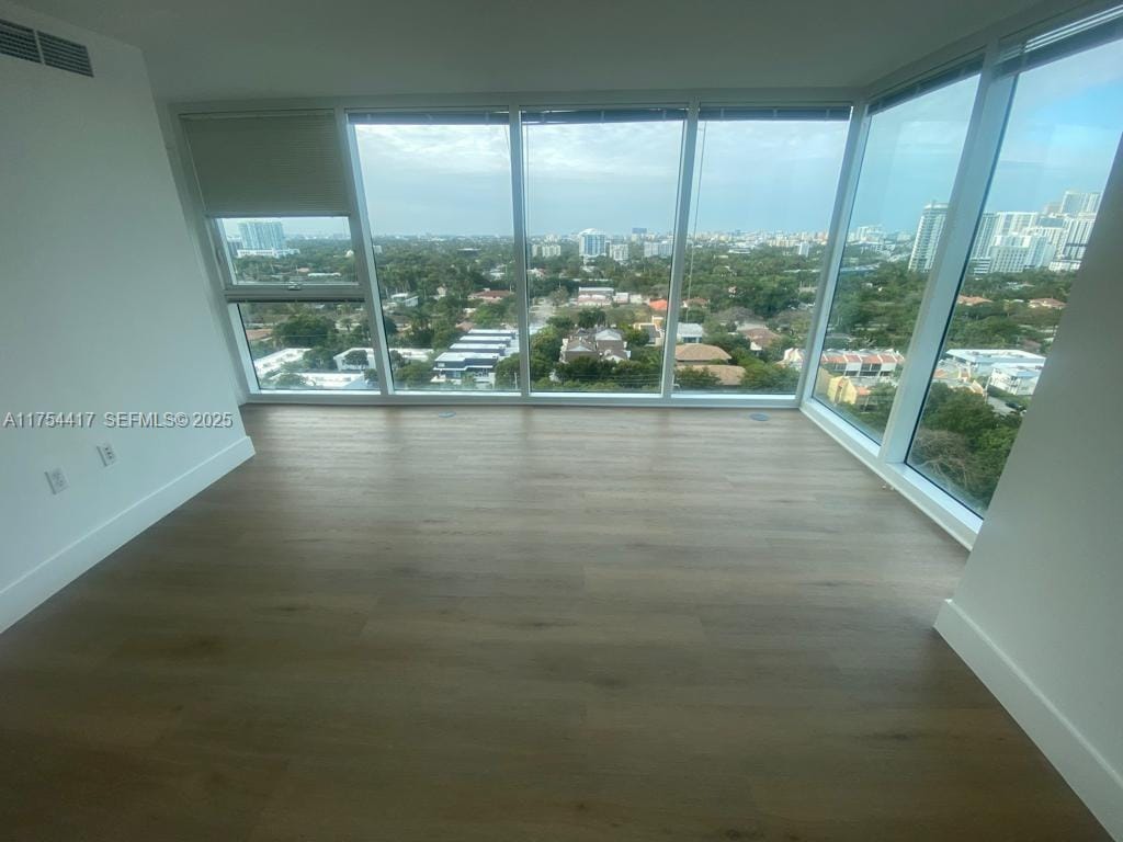 2101 Brickell Avenue 1401 — photo 9
