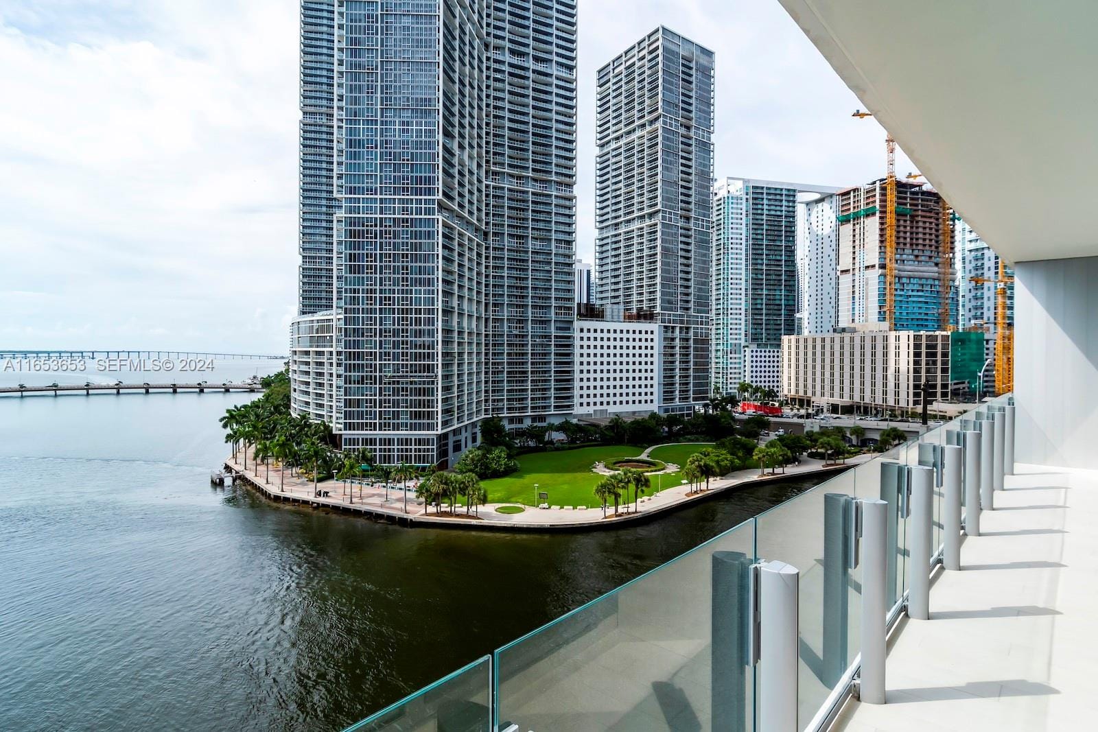 300 Biscayne Blvd Way 902, Miami, FL 33131 photo 3