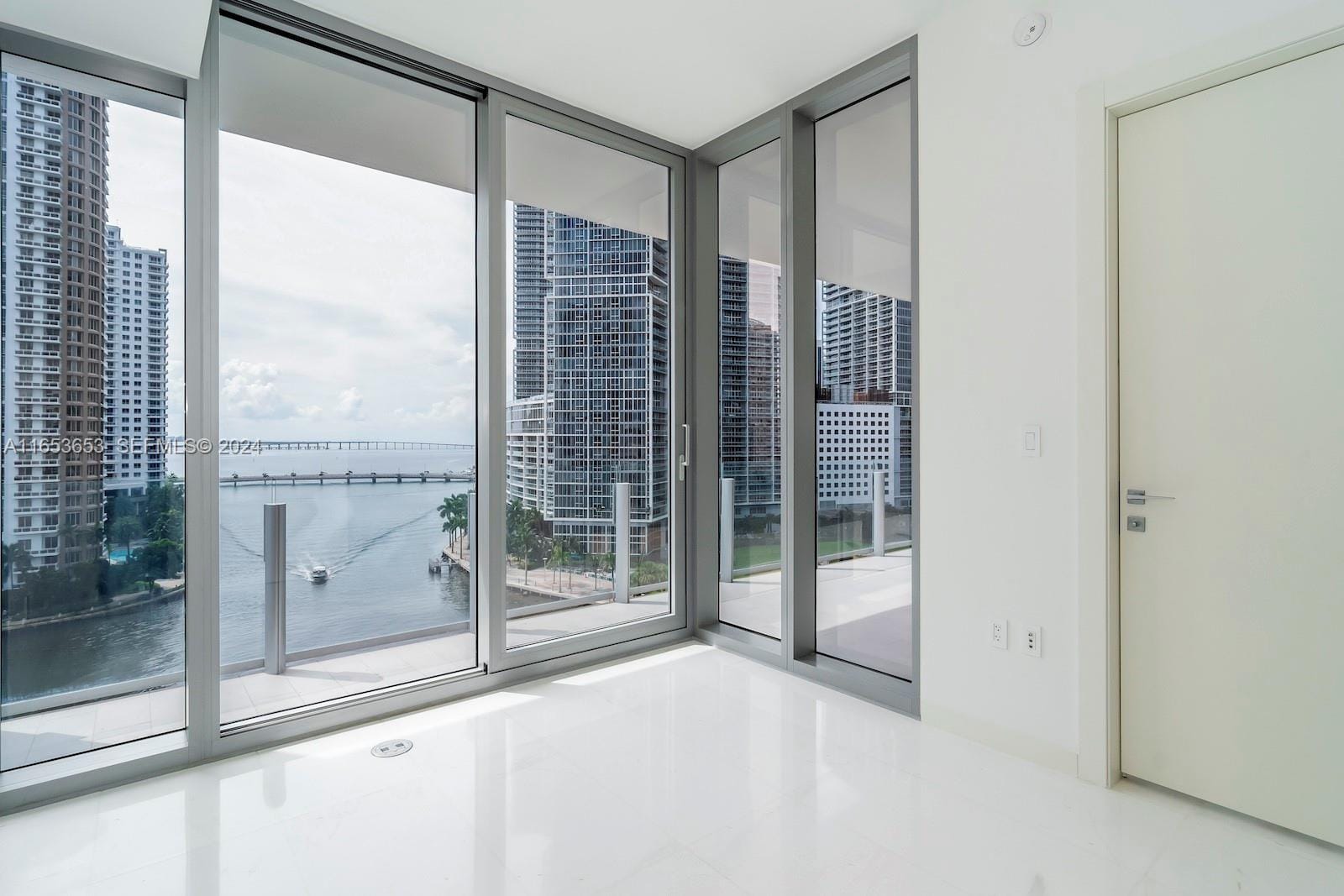 300 Biscayne Blvd Way 902, Miami, FL 33131 photo 26