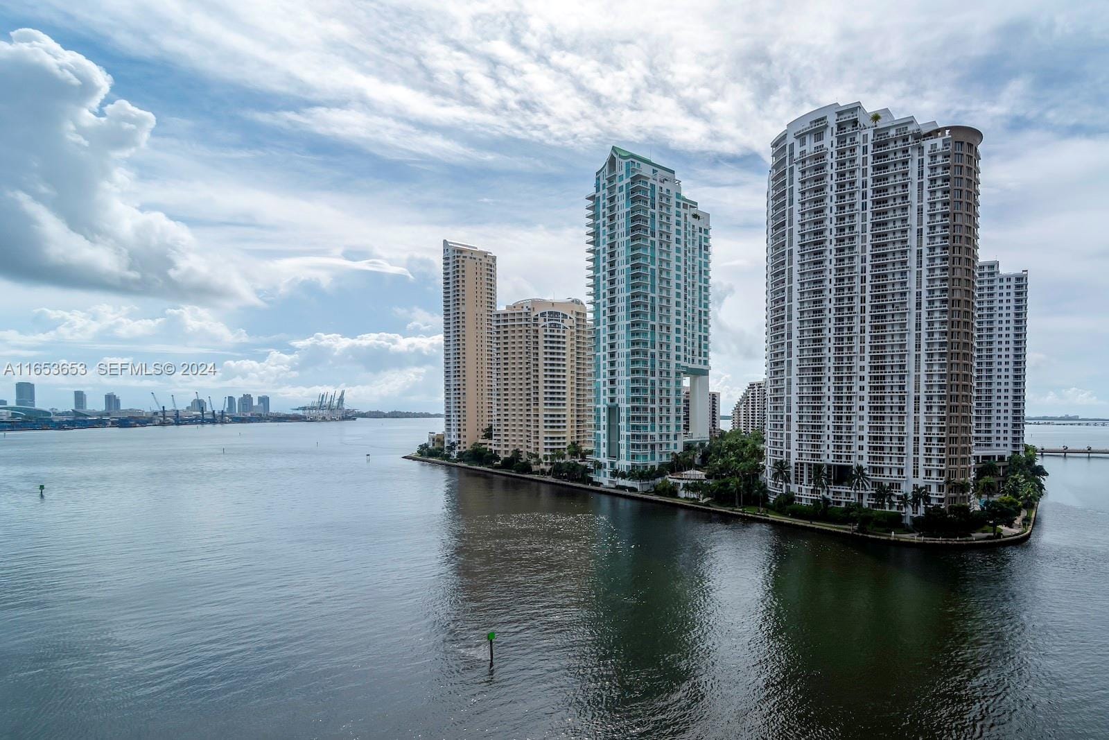 300 Biscayne Blvd Way 902, Miami, FL 33131 photo 4