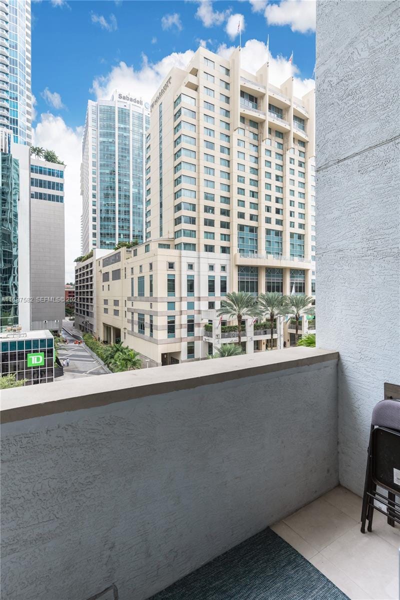 1060 Brickell Avenue 409, Miami, FL 33131 photo 13
