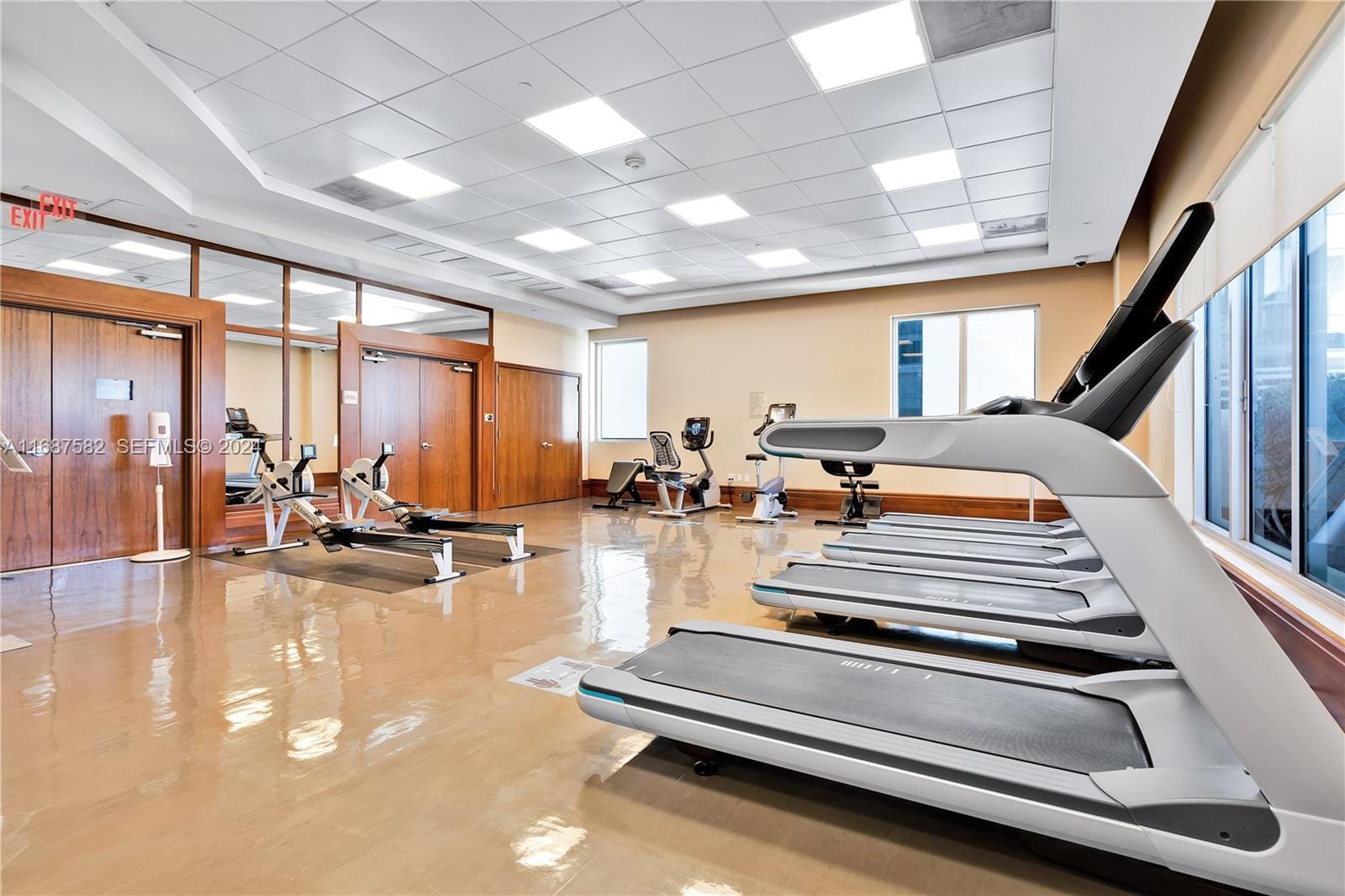 1060 Brickell Avenue 409, Miami, FL 33131 photo 22