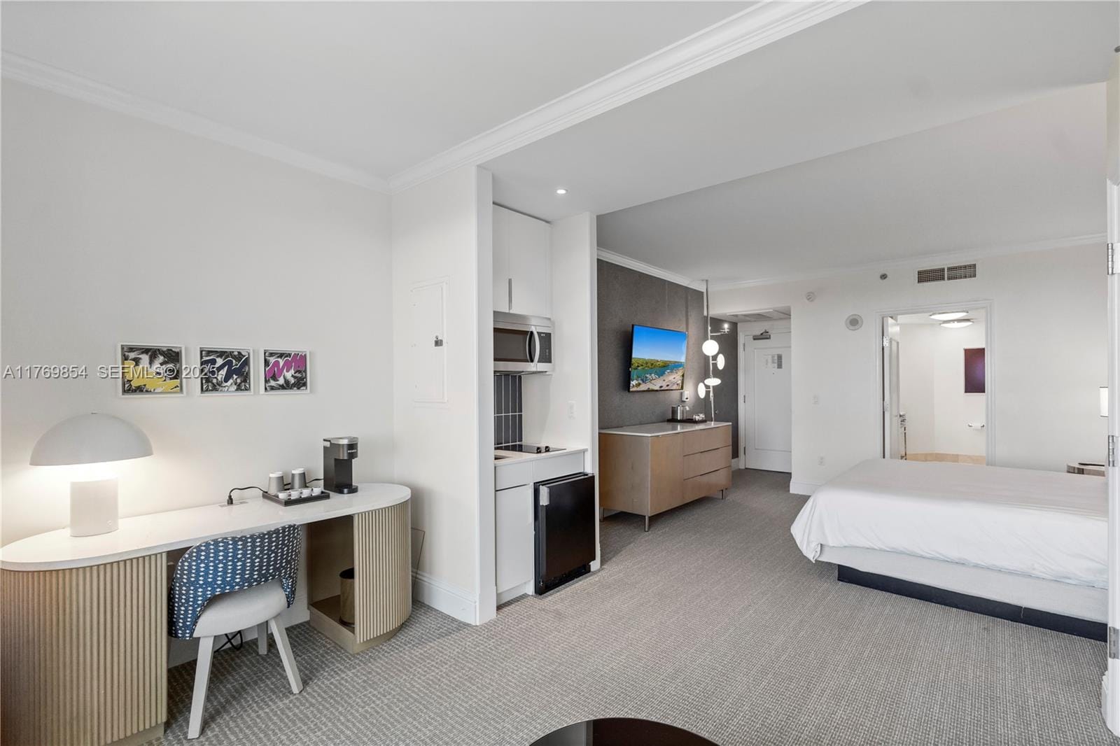 4401 Collins Avenue 1017 — photo 12