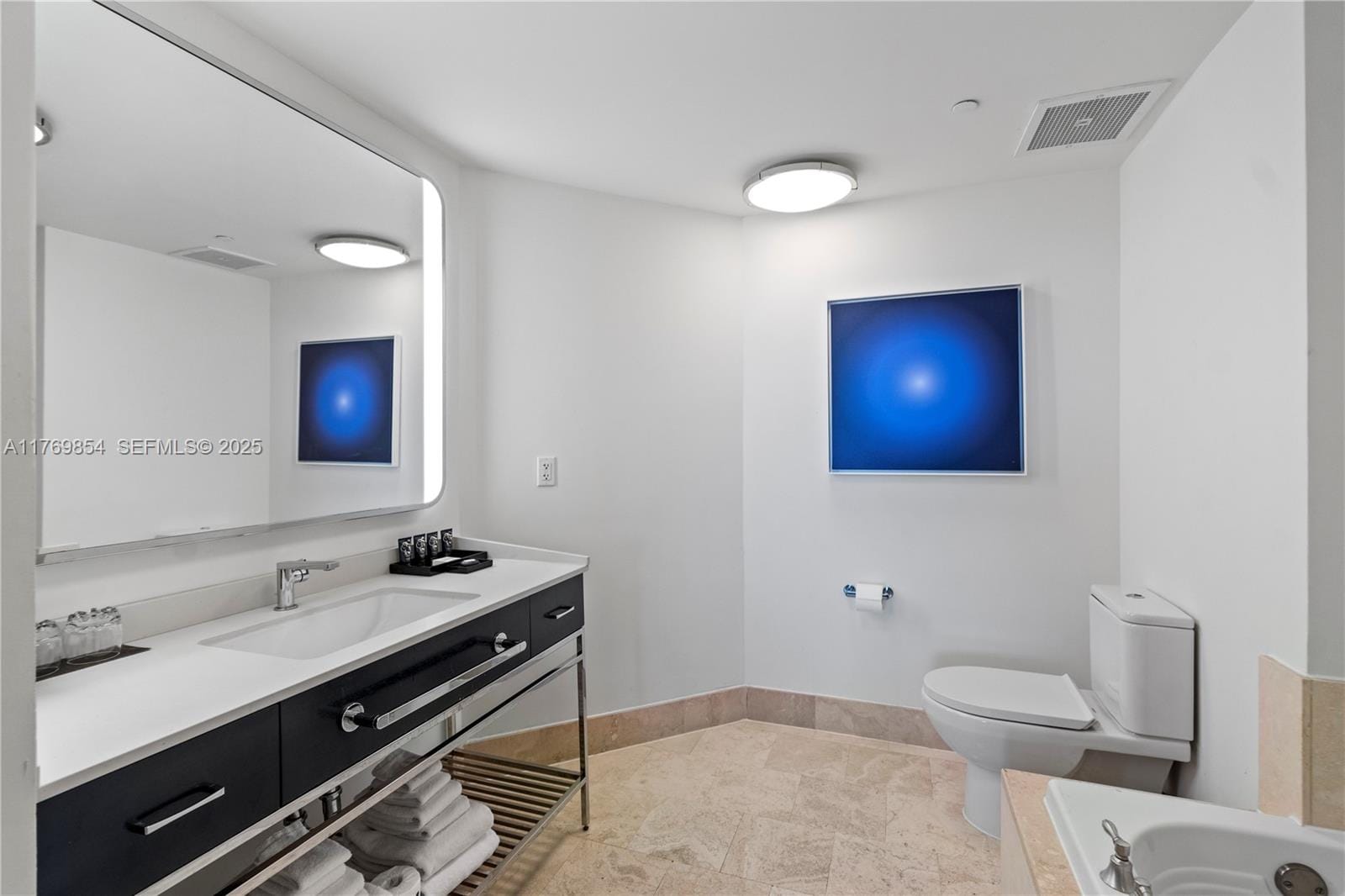 4401 Collins Avenue 1017, Miami Beach, FL 33140 photo 14