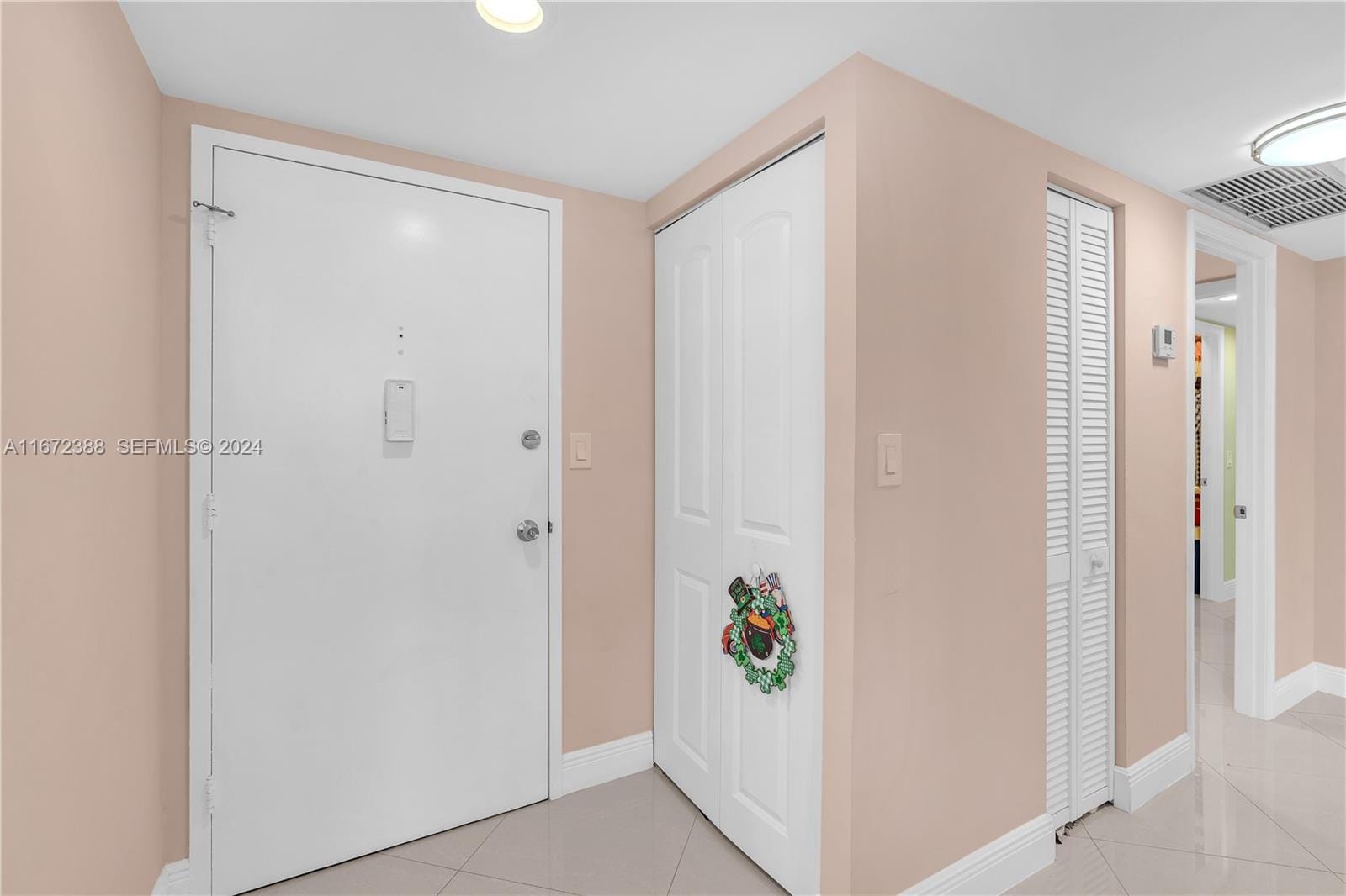 1301 NE Miami Gardens Drive 1225W — photo 2