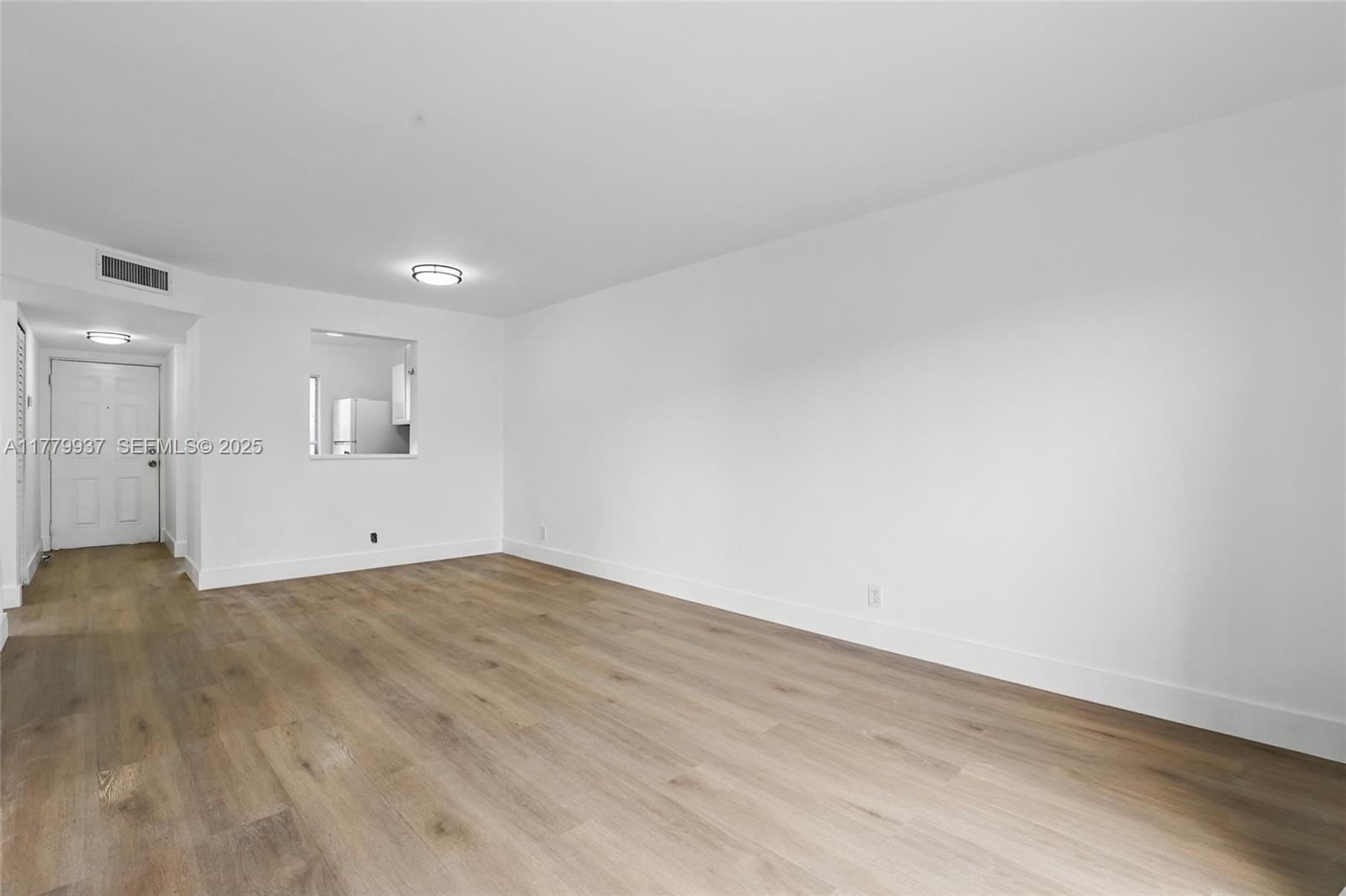 8540 N Sherman Circle 408 — photo 11
