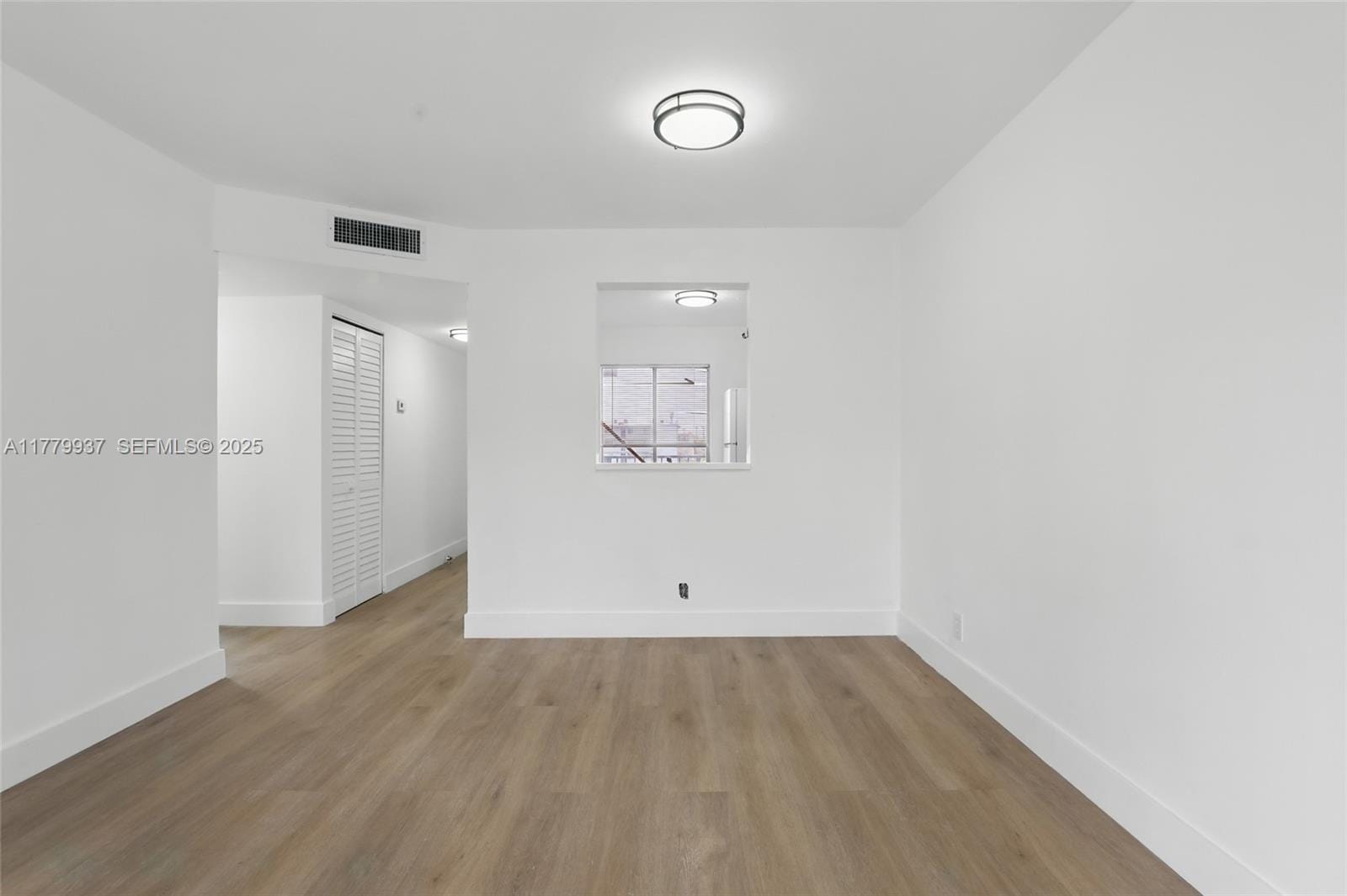 8540 N Sherman Circle 408 — photo 9