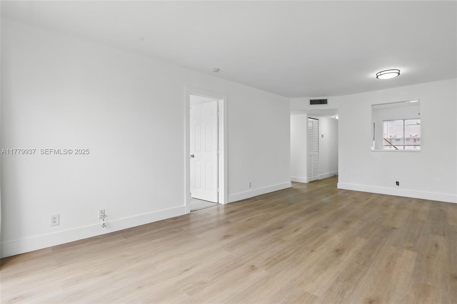 8540 N Sherman Circle 408 — photo 10