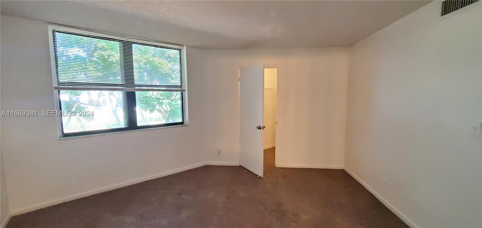 215 Lake Pointe Drive 210, Oakland Park, FL 33309 photo 2