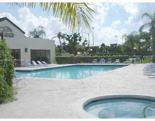 215 Lake Pointe Drive 210, Oakland Park, FL 33309 photo 29