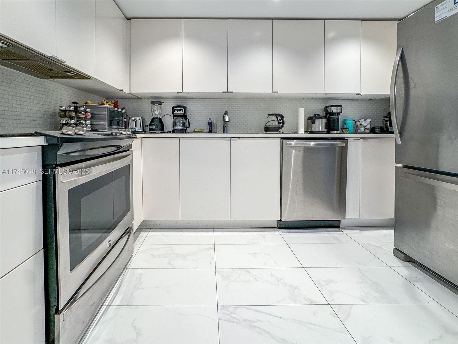 100 Bayview Drive 721 — photo 6
