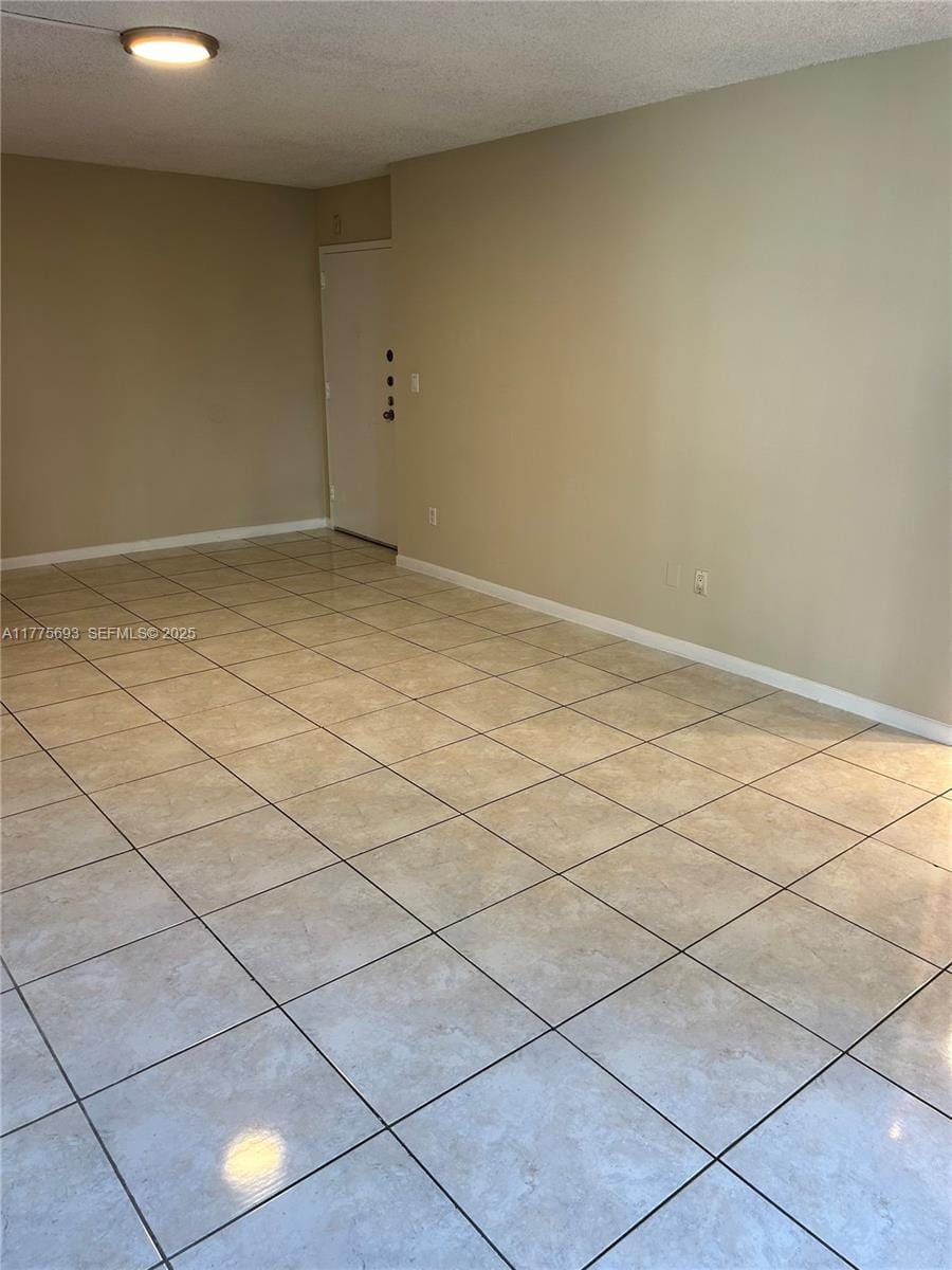 484 NW 165th St Road A-316, Miami, FL 33169 photo 16