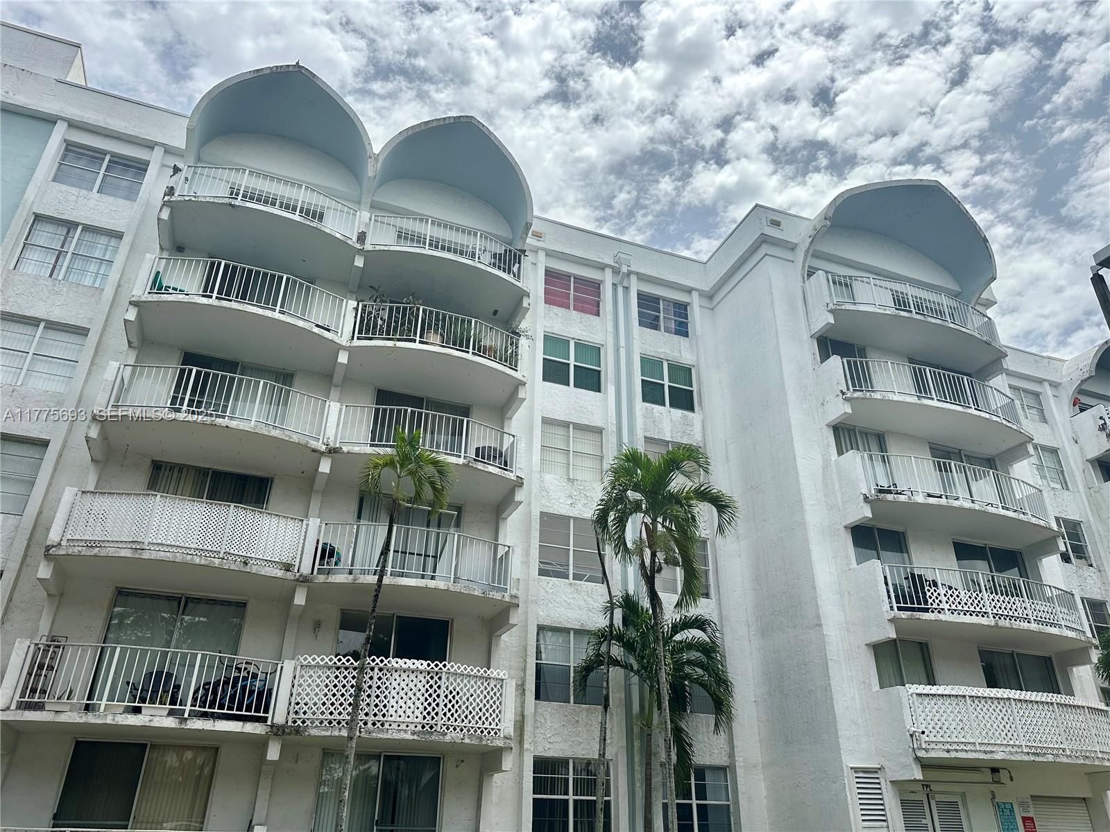 484 NW 165th St Road A316, Miami, FL 33169, Miami