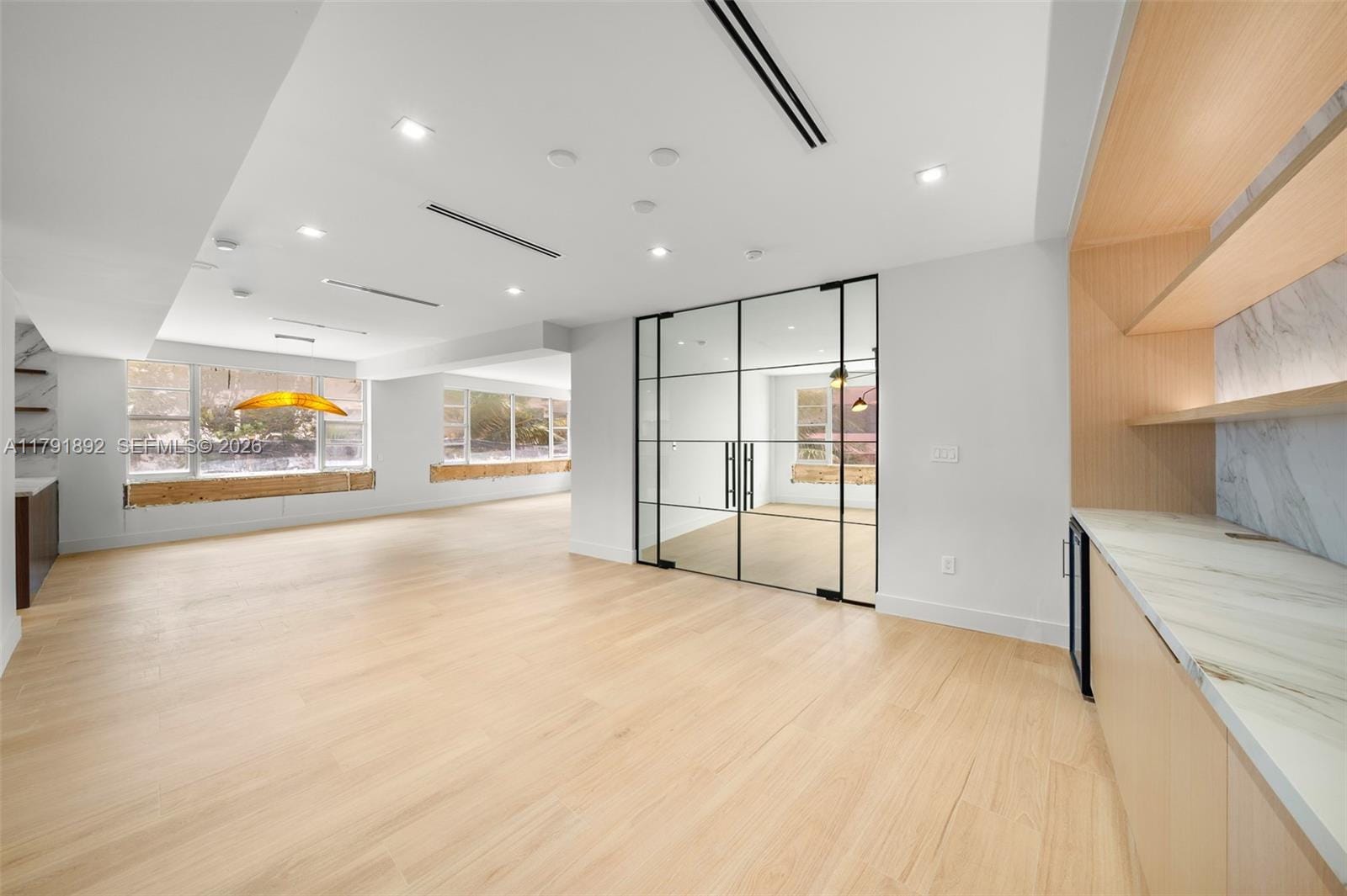 5255 Collins Avenue 2J, Miami Beach, FL 33140 photo 2
