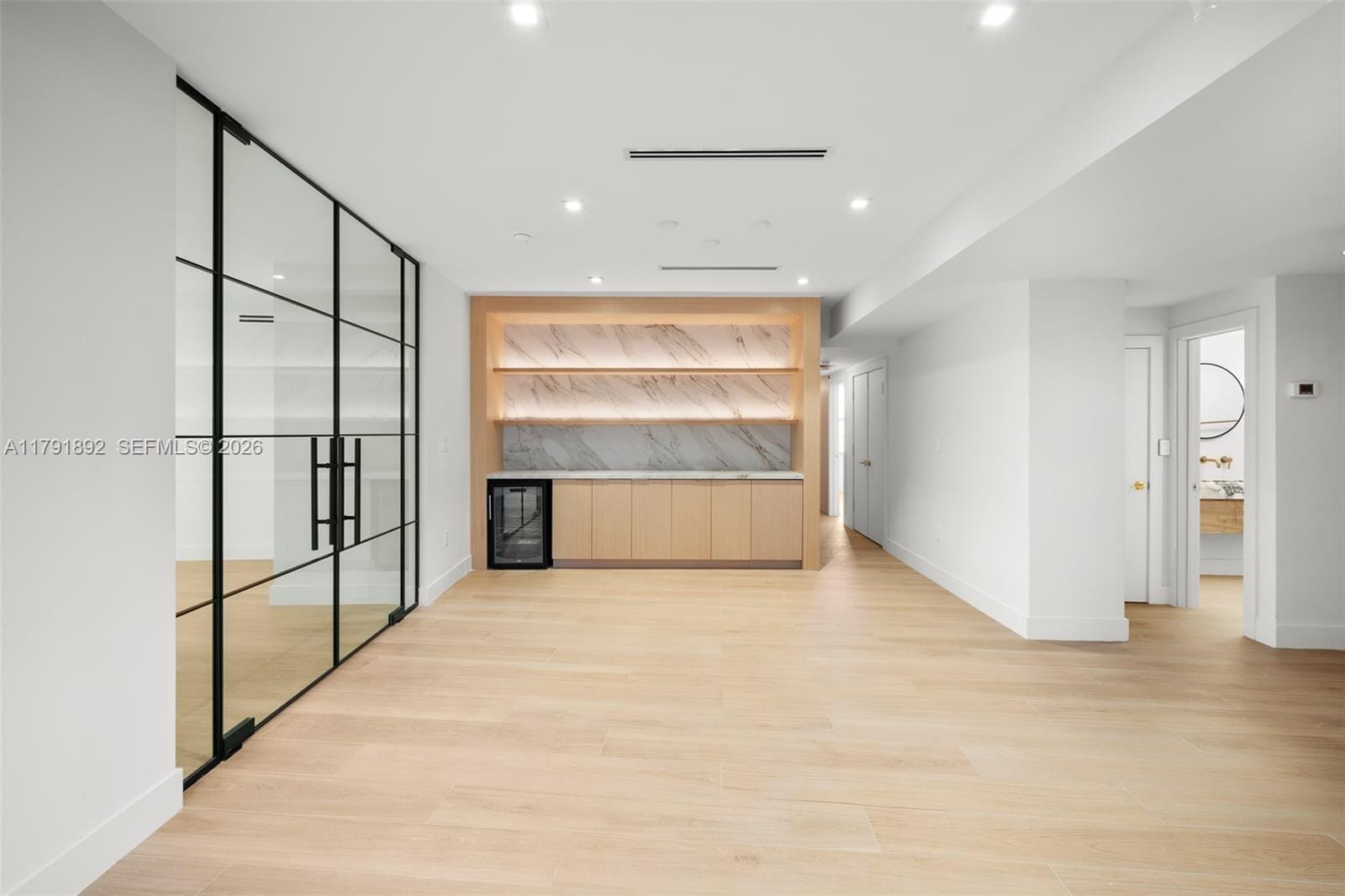 5255 Collins Avenue 2J, Miami Beach, FL 33140 photo 4