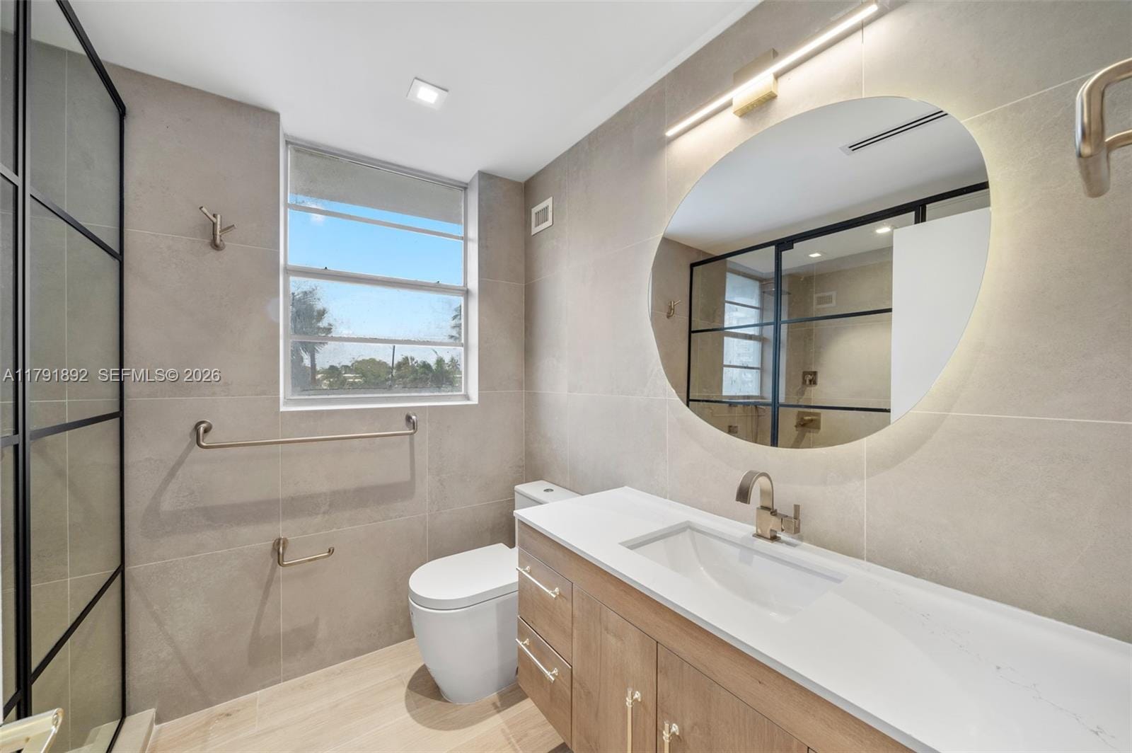 5255 Collins Avenue 2J, Miami Beach, FL 33140 photo 9