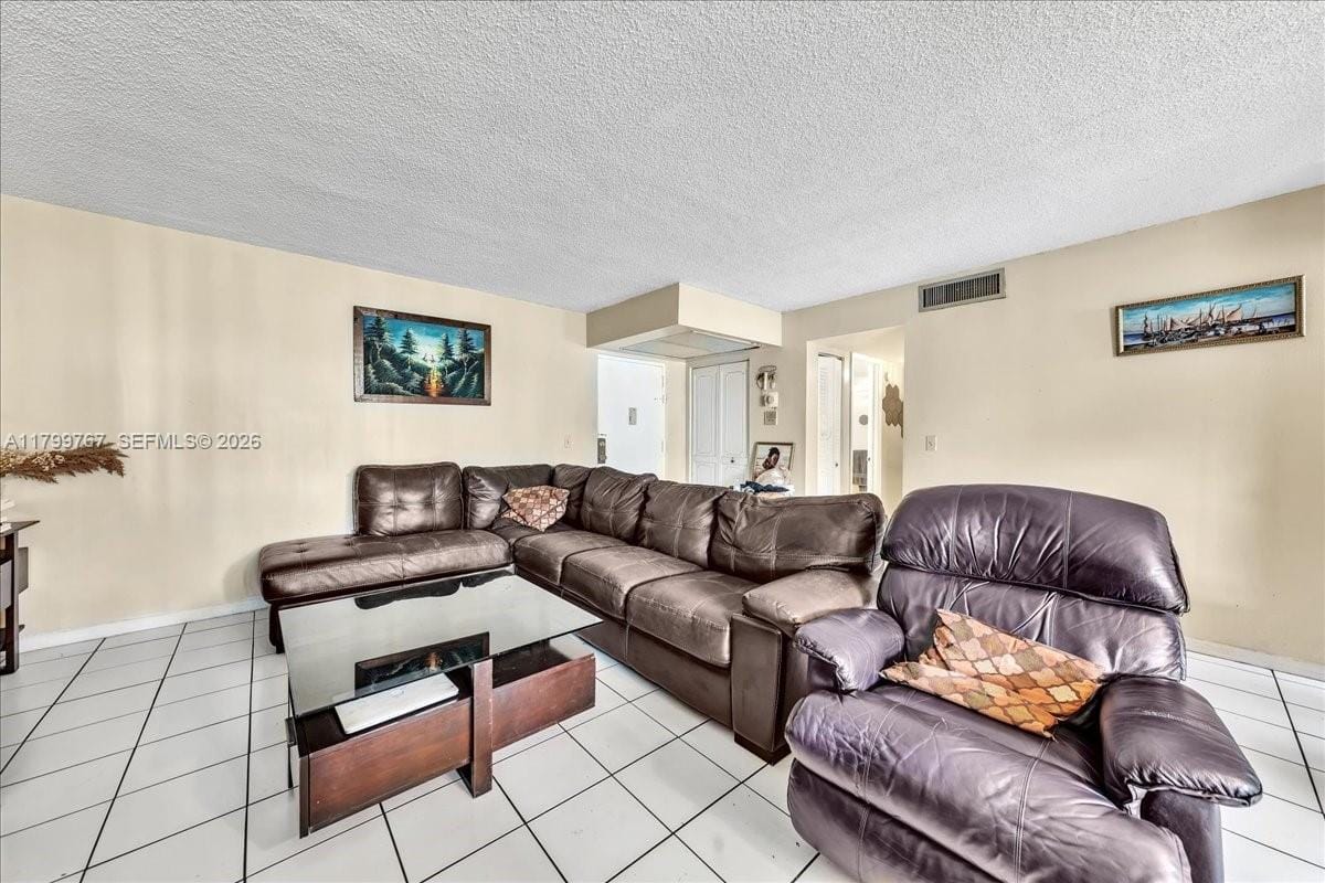 2451 NW 41st Avenue 304 — photo 12
