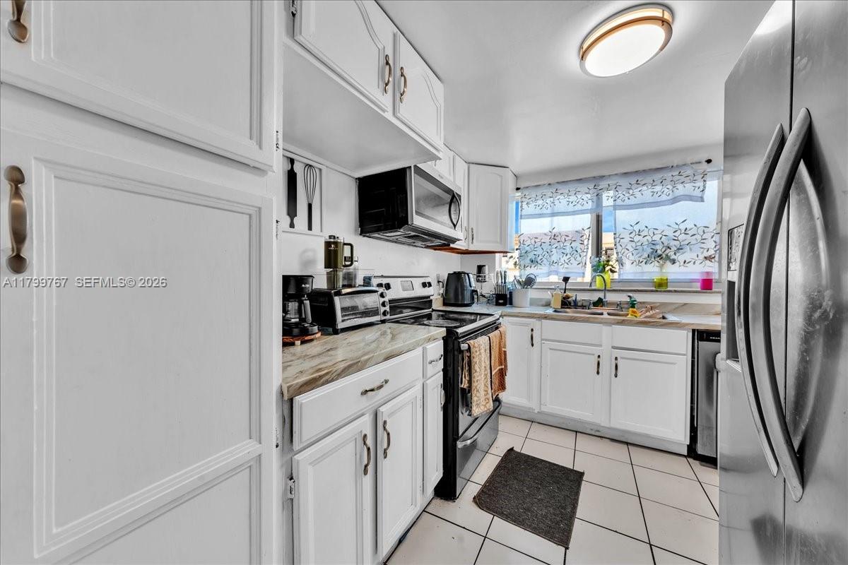 2451 NW 41st Avenue 304, Lauderhill, FL 33313, Lauderhill