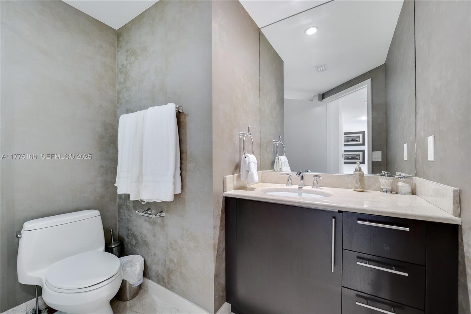 1331 Brickell Bay Drive 2605 — photo 11