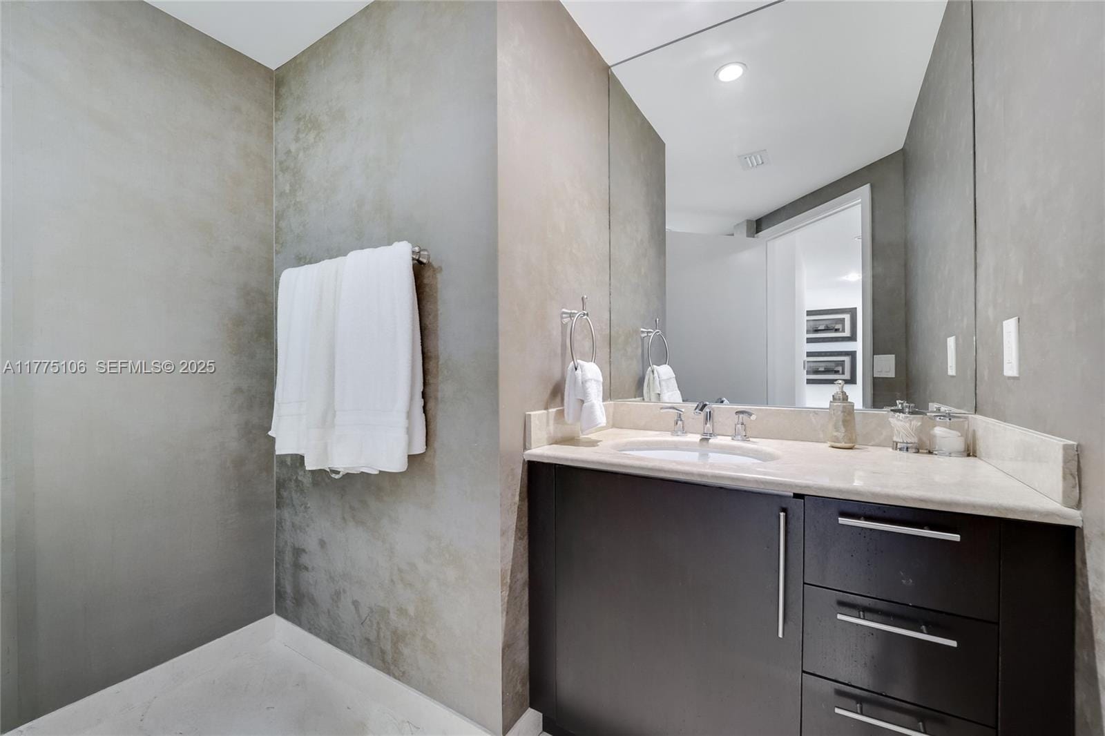 1331 Brickell Bay Drive 2605 — photo 12