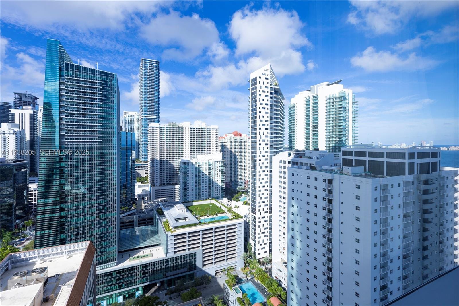 1435 Brickell Avenue 3010, Miami, FL 33131 photo 21