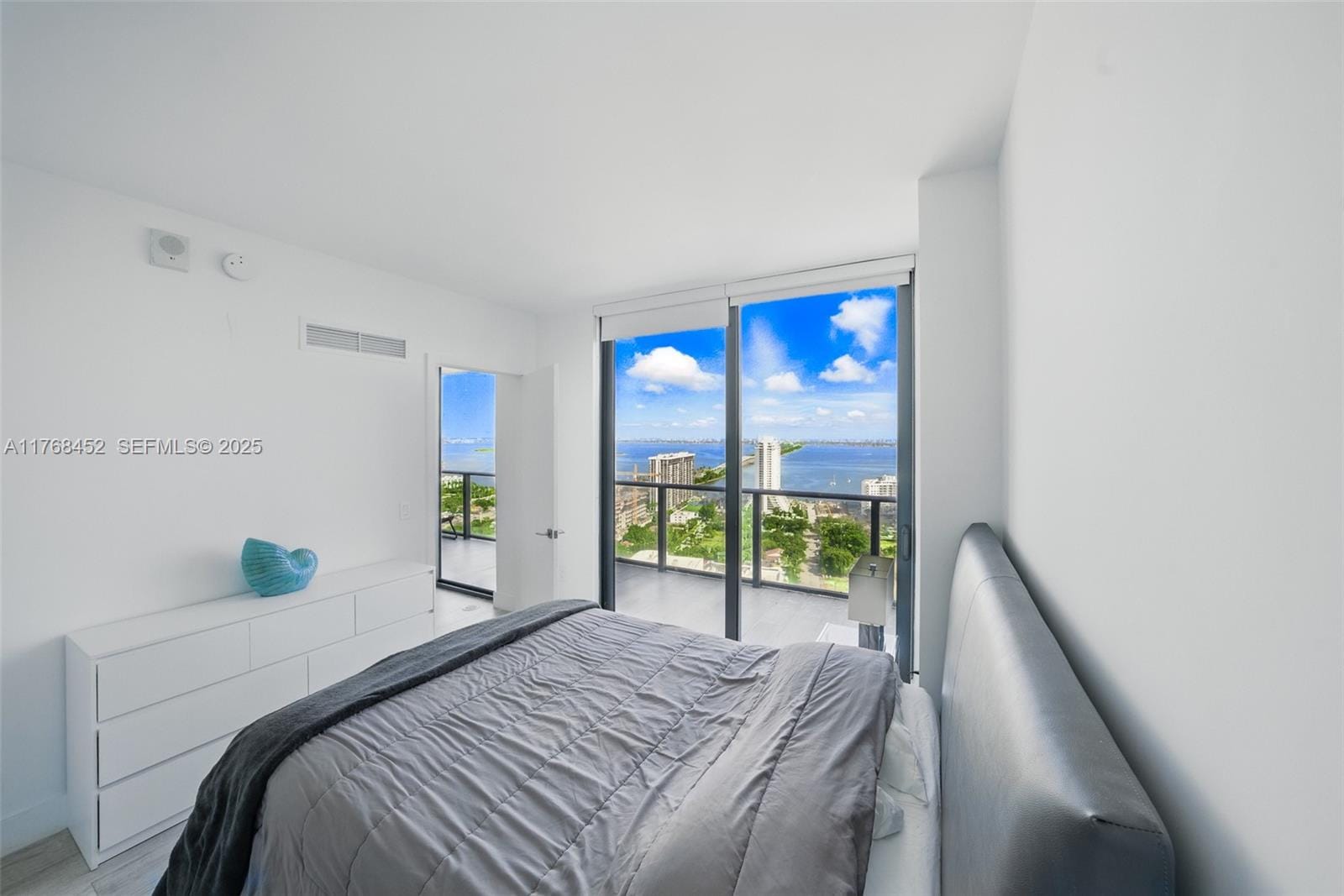 121 NE 34th Street 2805, Miami, FL 33137 photo 5