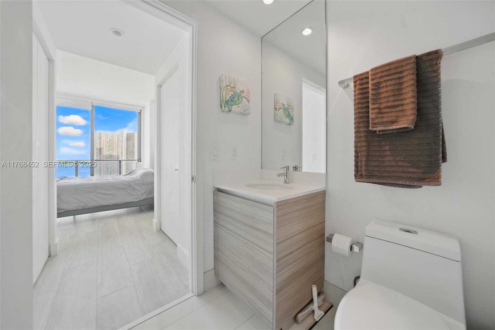 121 NE 34th Street 2805, Miami, FL 33137 photo 10