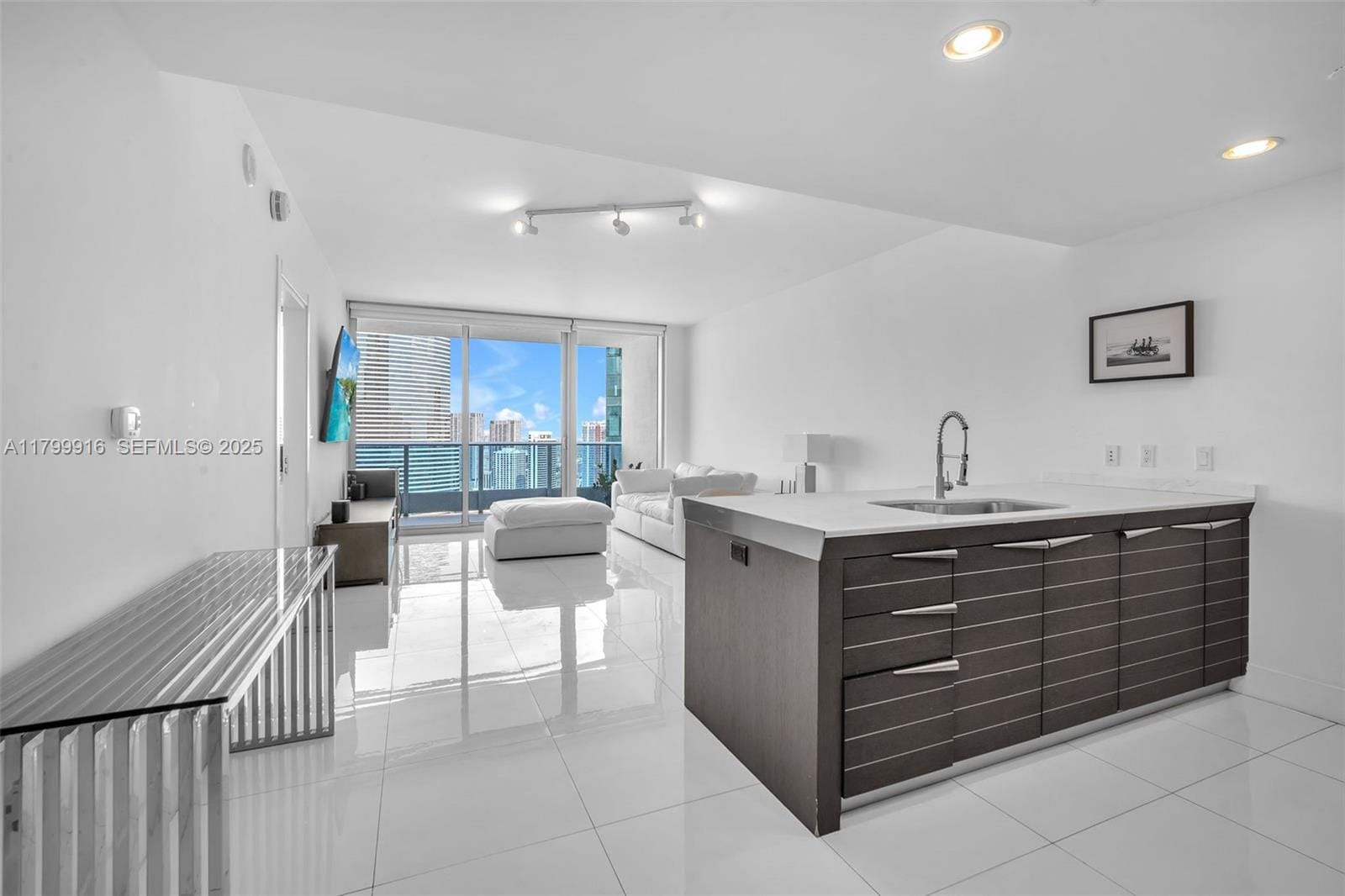 200 Biscayne Boulevard Way 4012 — photo 3