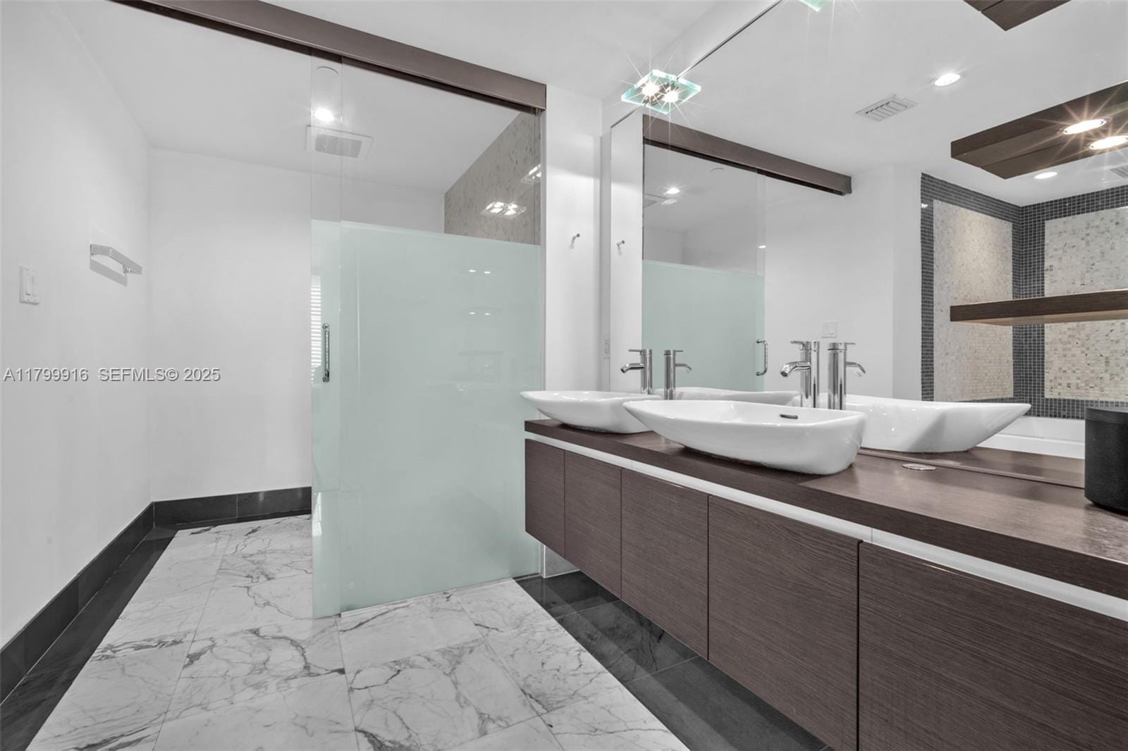 200 Biscayne Boulevard Way 4012 — photo 9