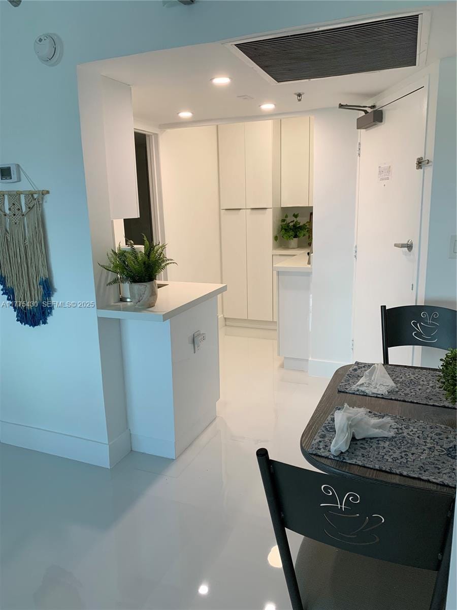 5445 Collins Avenue 1520 — photo 10